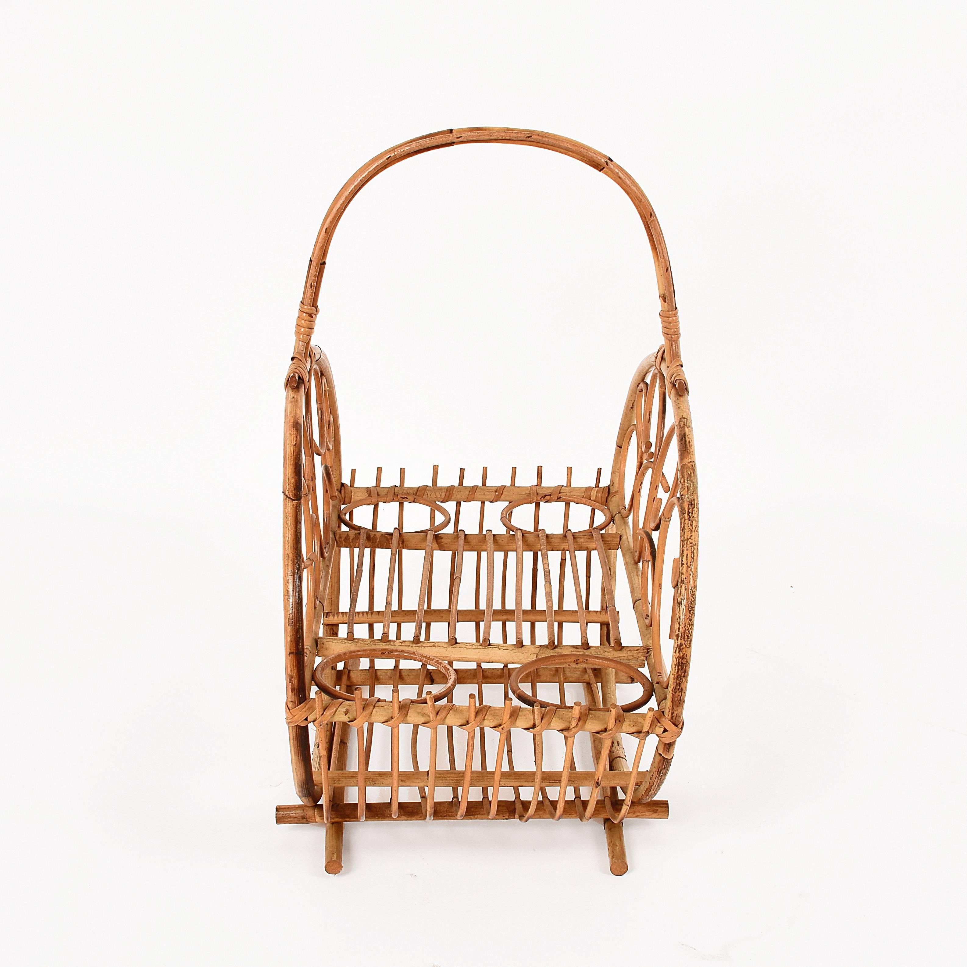 Midcentury French Riviera Bamboo and Rattan Italian Magazine Rack, 1960s In Good Condition For Sale In Roma, IT