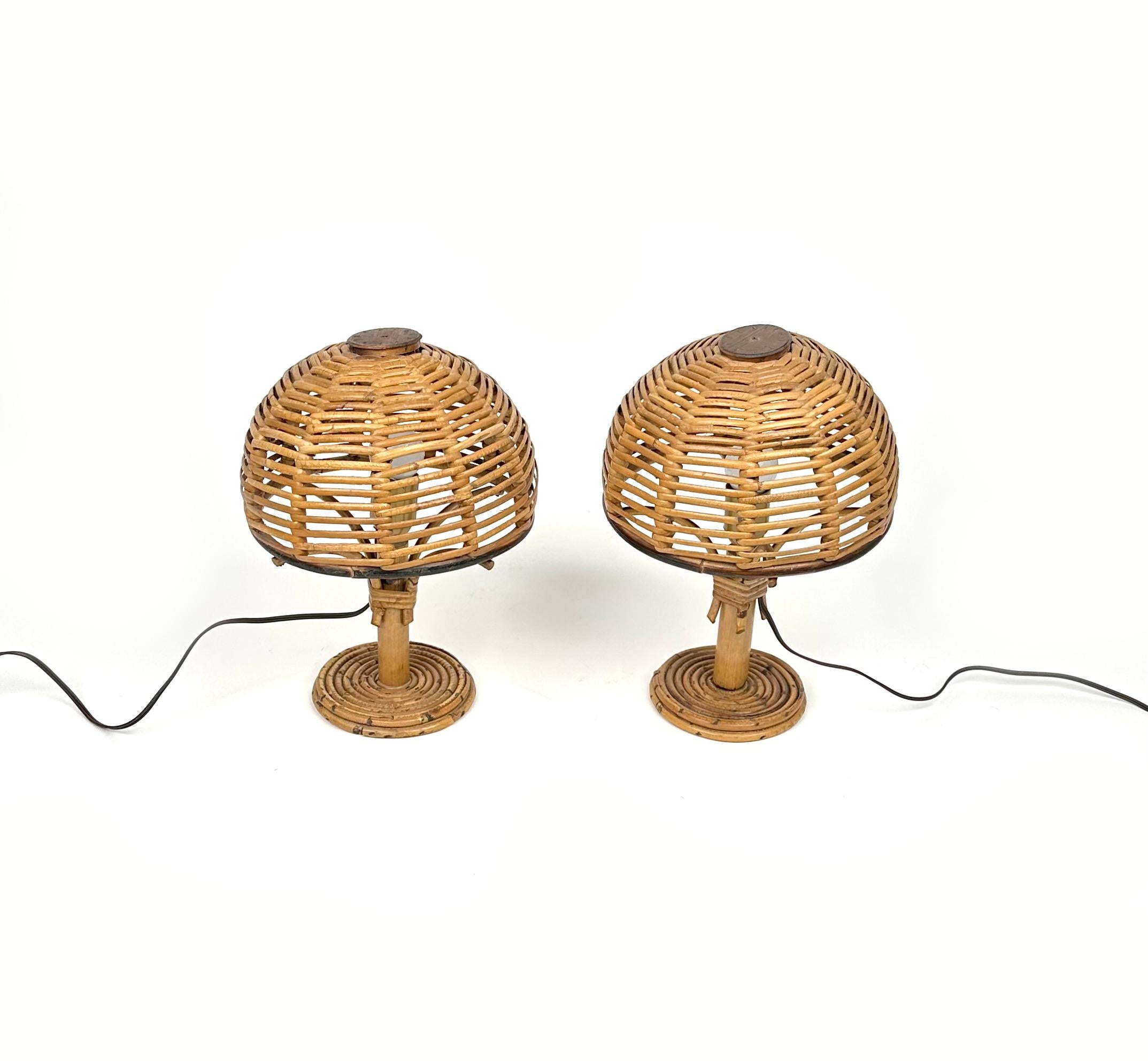 Midcentury Bamboo and Rattan Pair of Table Lamps Louis Sognot Style, Italy 1960s In Good Condition For Sale In Rome, IT