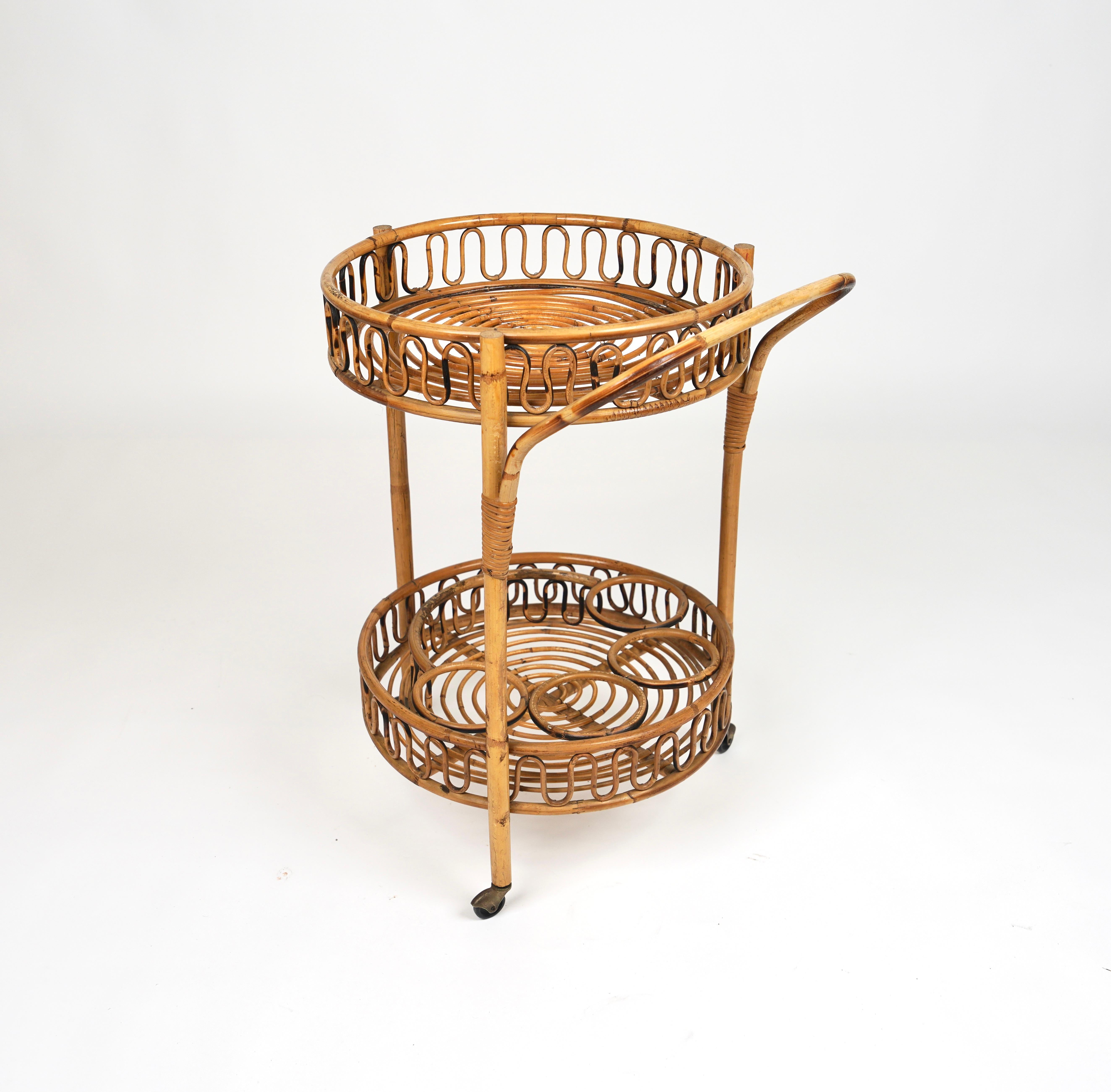 Midcentury Bamboo and Rattan Round Serving Bar Cart Trolley, Italy, circa 1960s For Sale 1