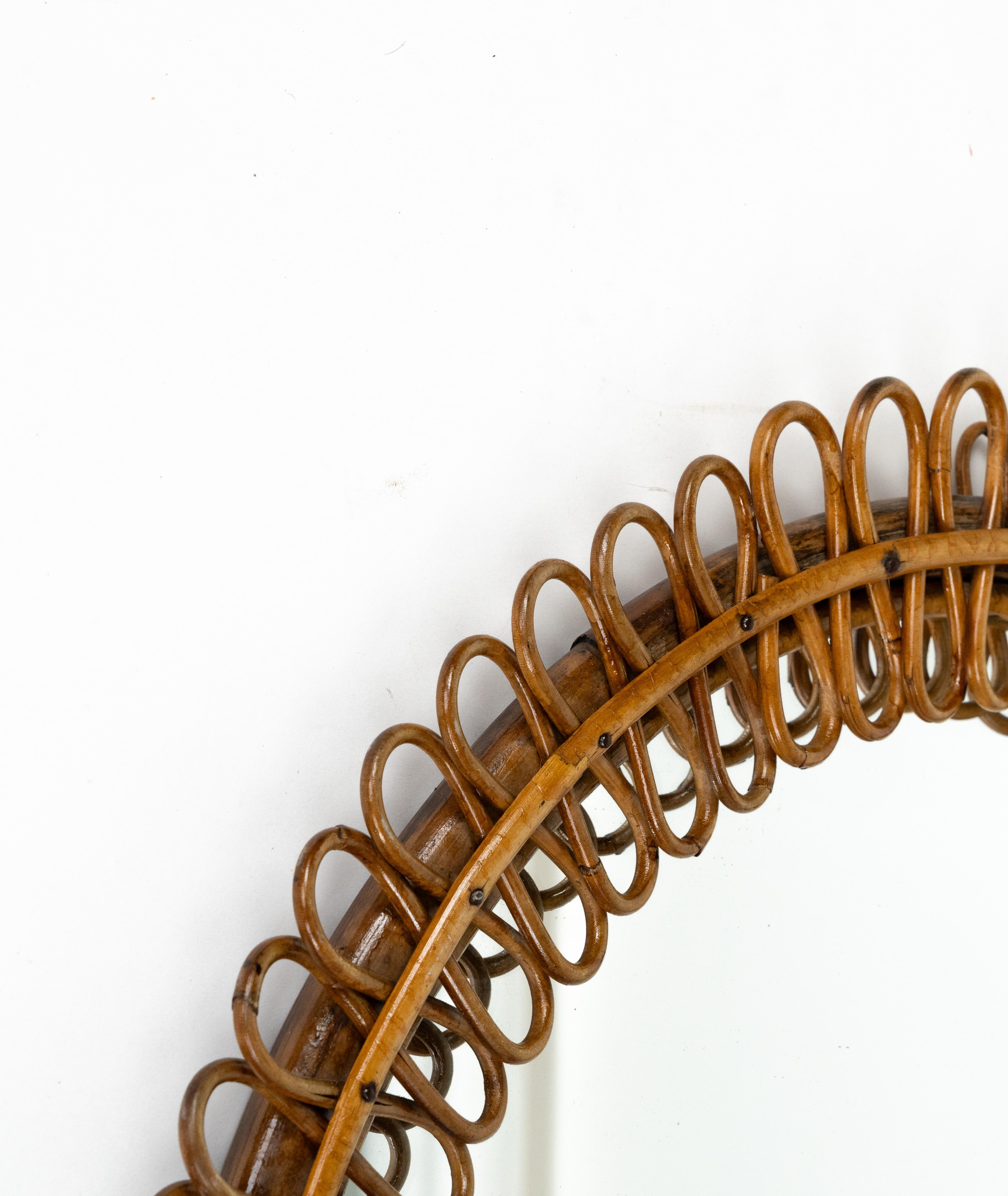 italien Miroir mural rond du milieu du siècle dernier en bambou et rotin de style Franco Albini, Italie, années 1960 en vente