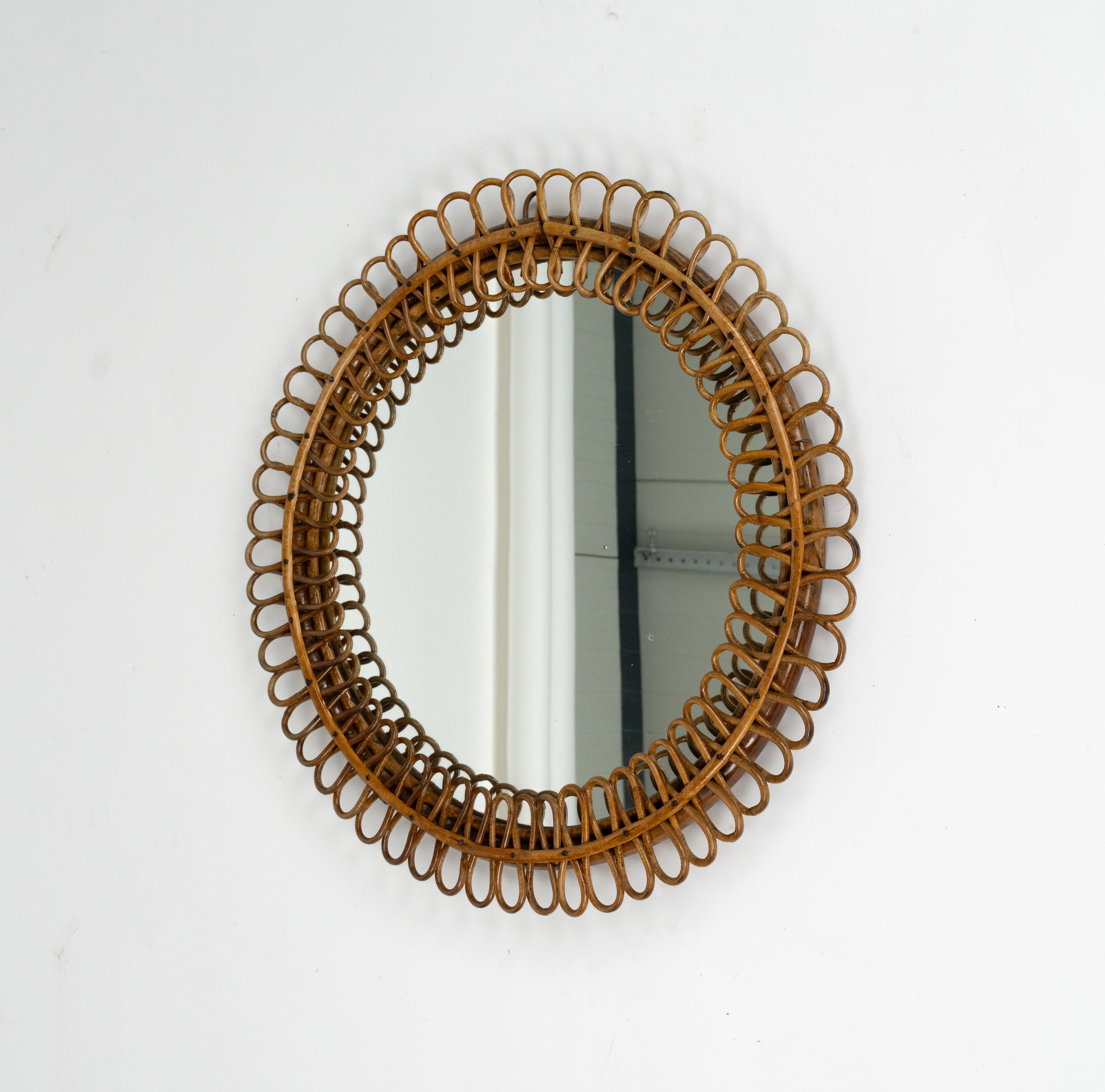 Bambou Miroir mural rond du milieu du siècle dernier en bambou et rotin de style Franco Albini, Italie, années 1960 en vente