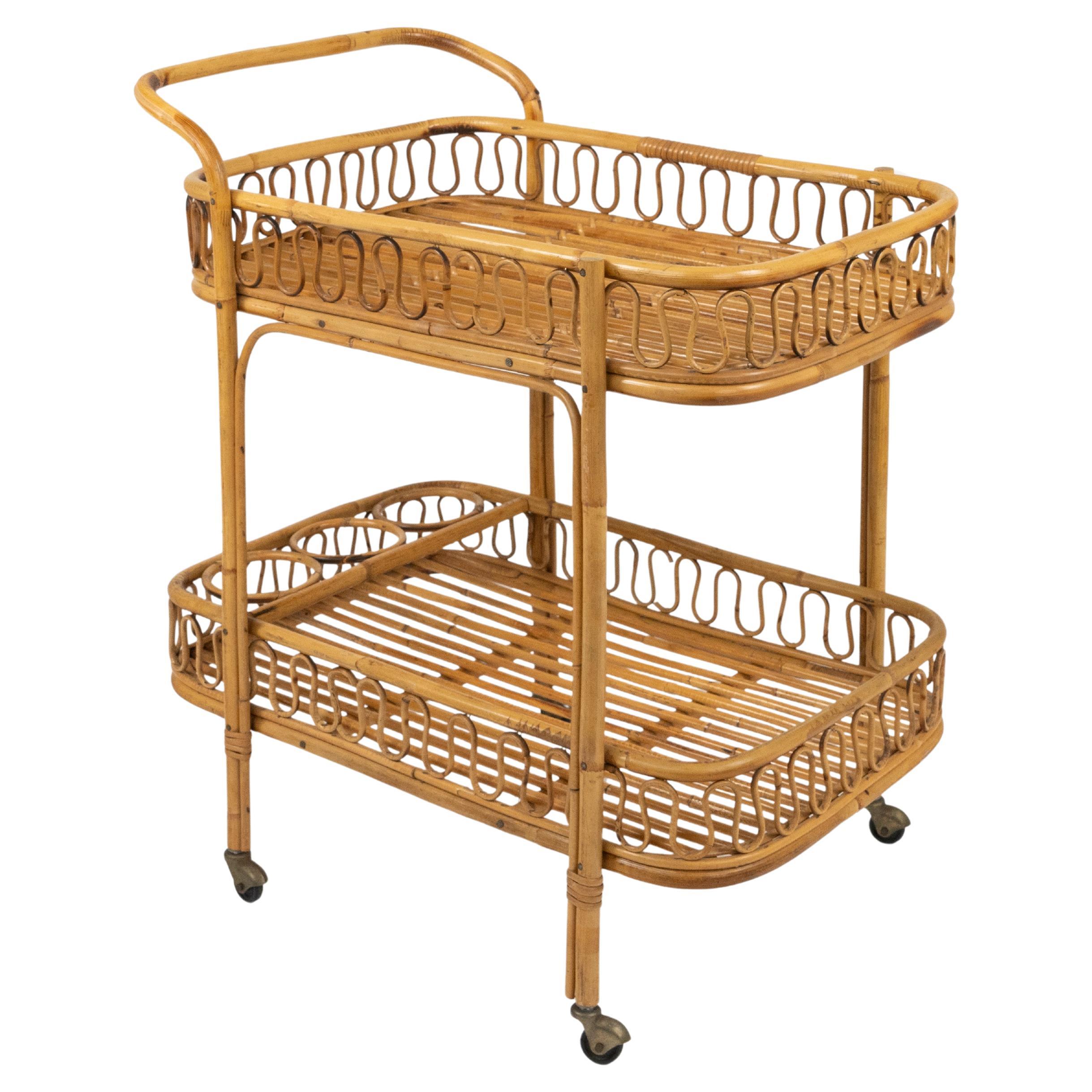 Carrito de bar con servicio de bambú y ratán de mediados de siglo Estilo Franco Albini, Italia Años 60