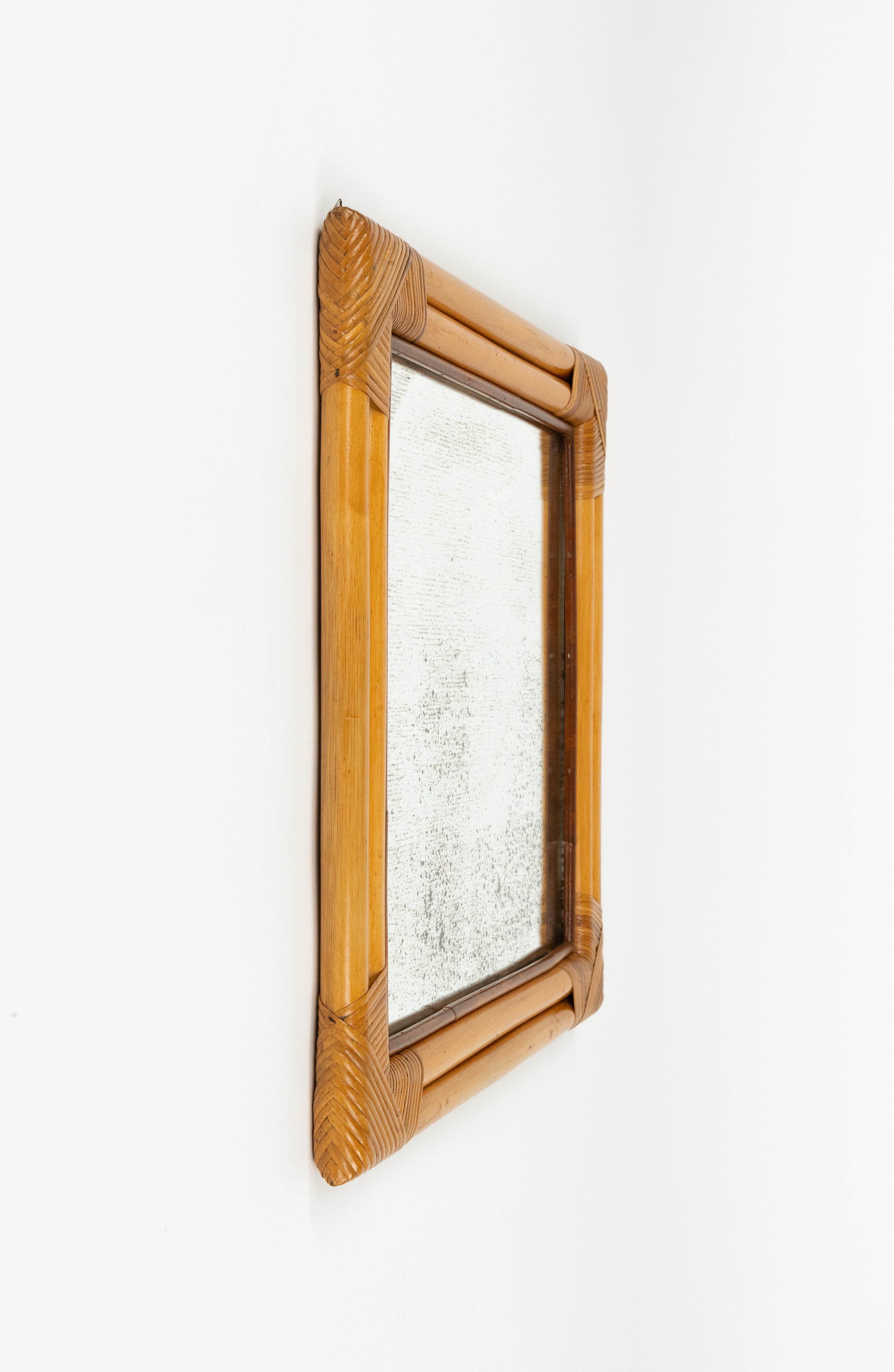 Italian Midcentury Bamboo and Rattan Squared Wall Mirror whit Double Frame, Italy 1970s For Sale