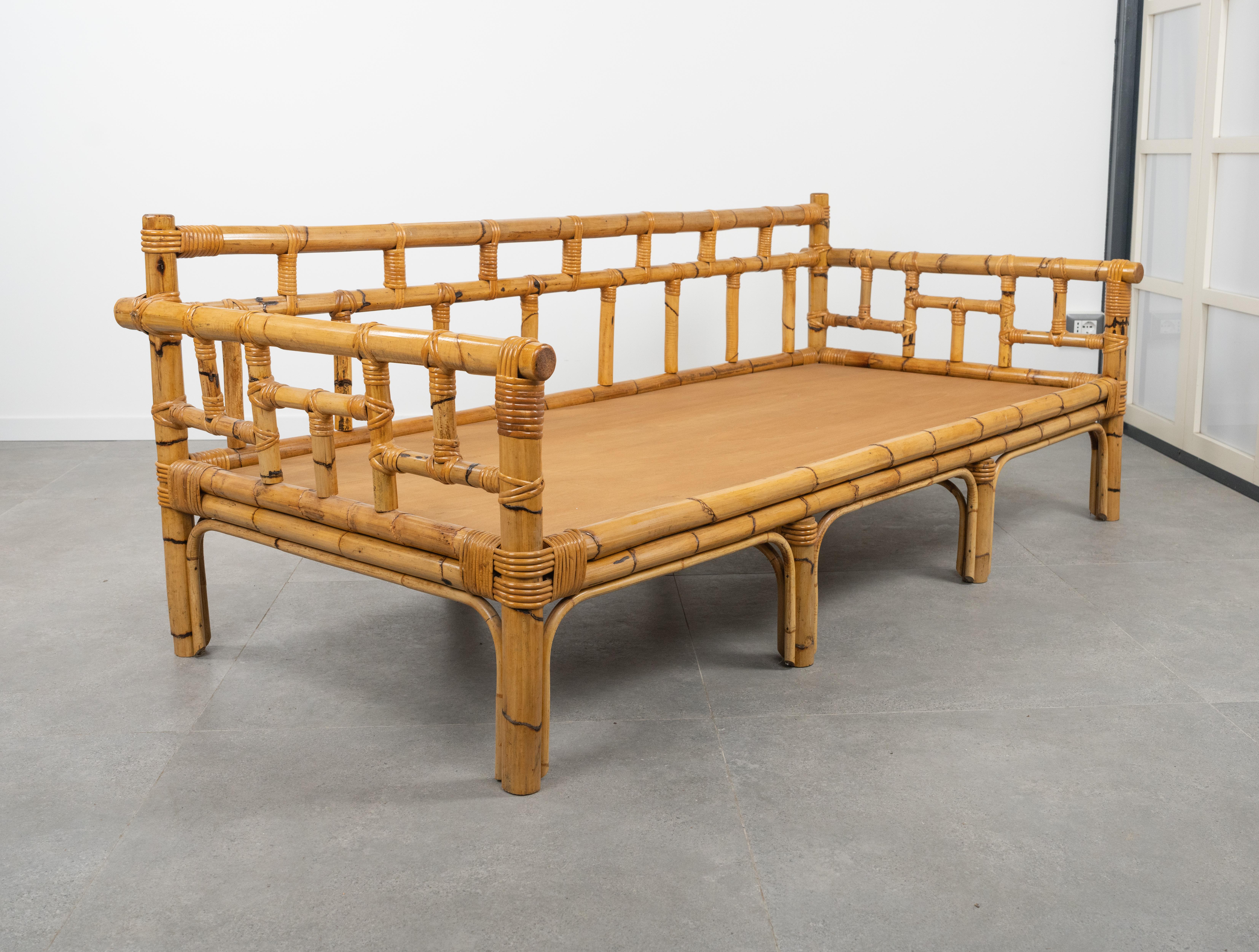 Dreisitzer-Sofa aus Bambus und Rattan aus der Mitte des Jahrhunderts von Vivai Del Sud, Italien 1970er Jahre im Angebot 5