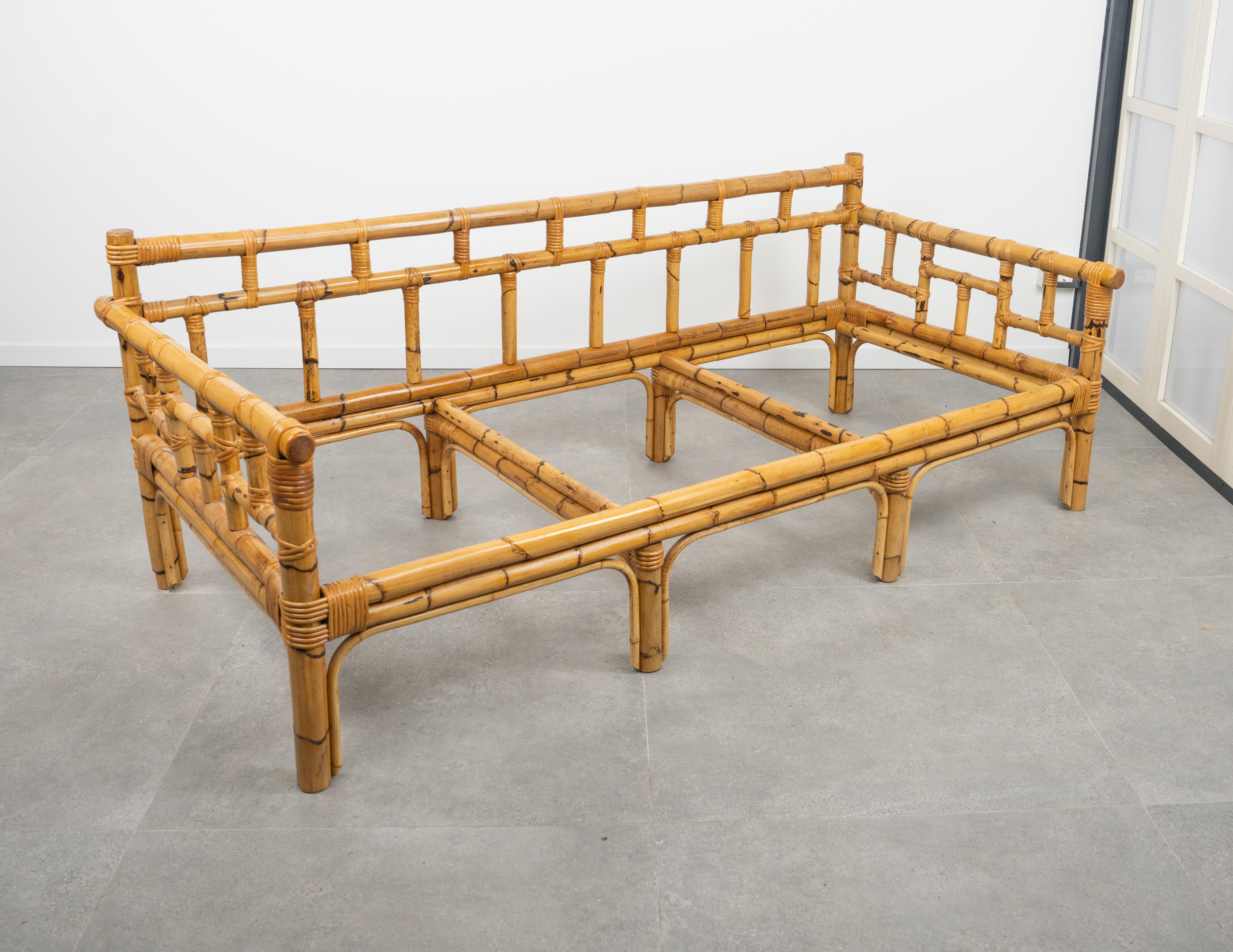 Italian Midcentury Bamboo and Rattan Three-Seat Sofa by Vivai Del Sud, Italy 1970s For Sale