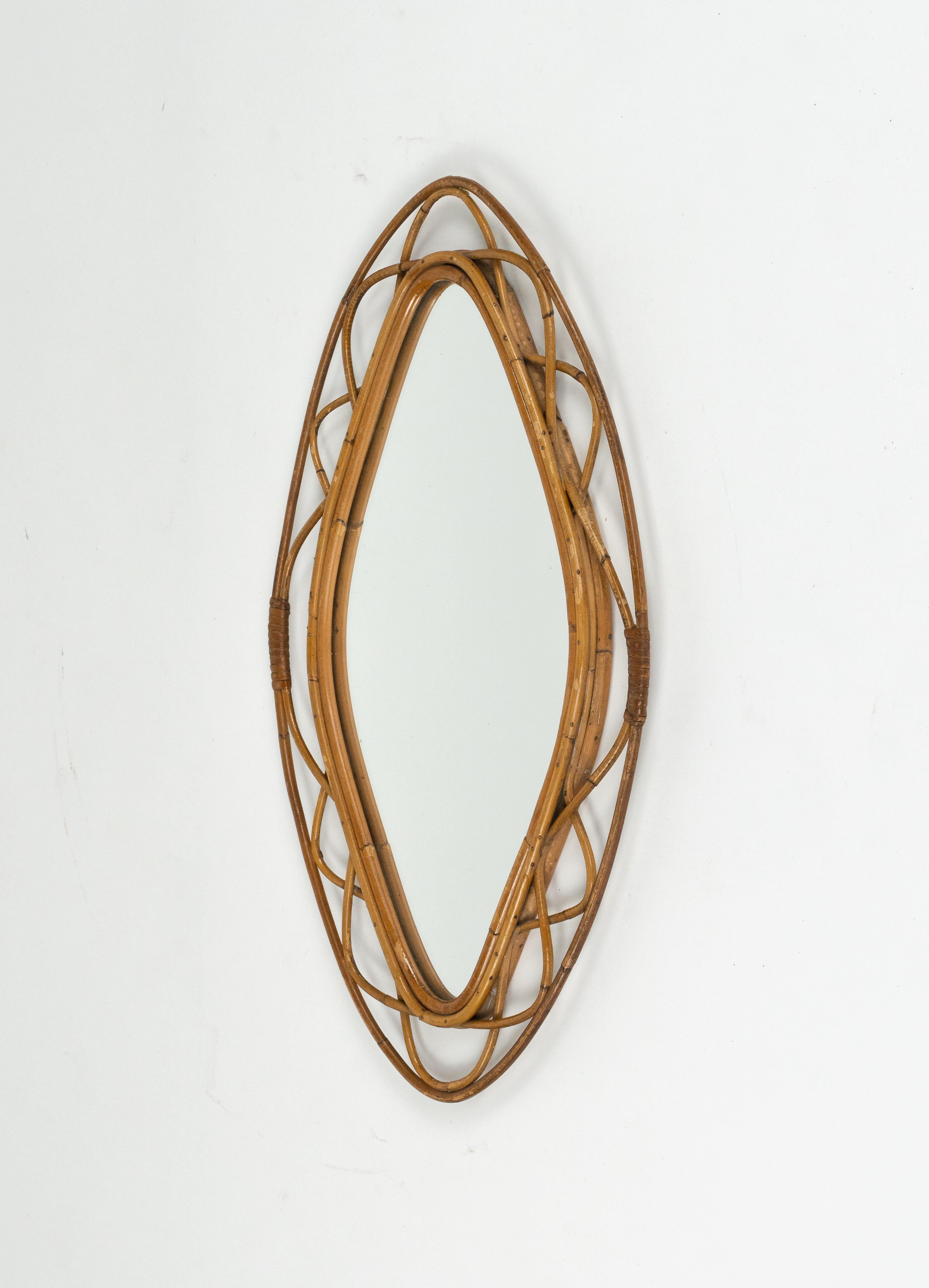 Midcentury Bamboo and Rattan Wall Mirror Franco Albini Style, Italy 1960s In Good Condition For Sale In Rome, IT