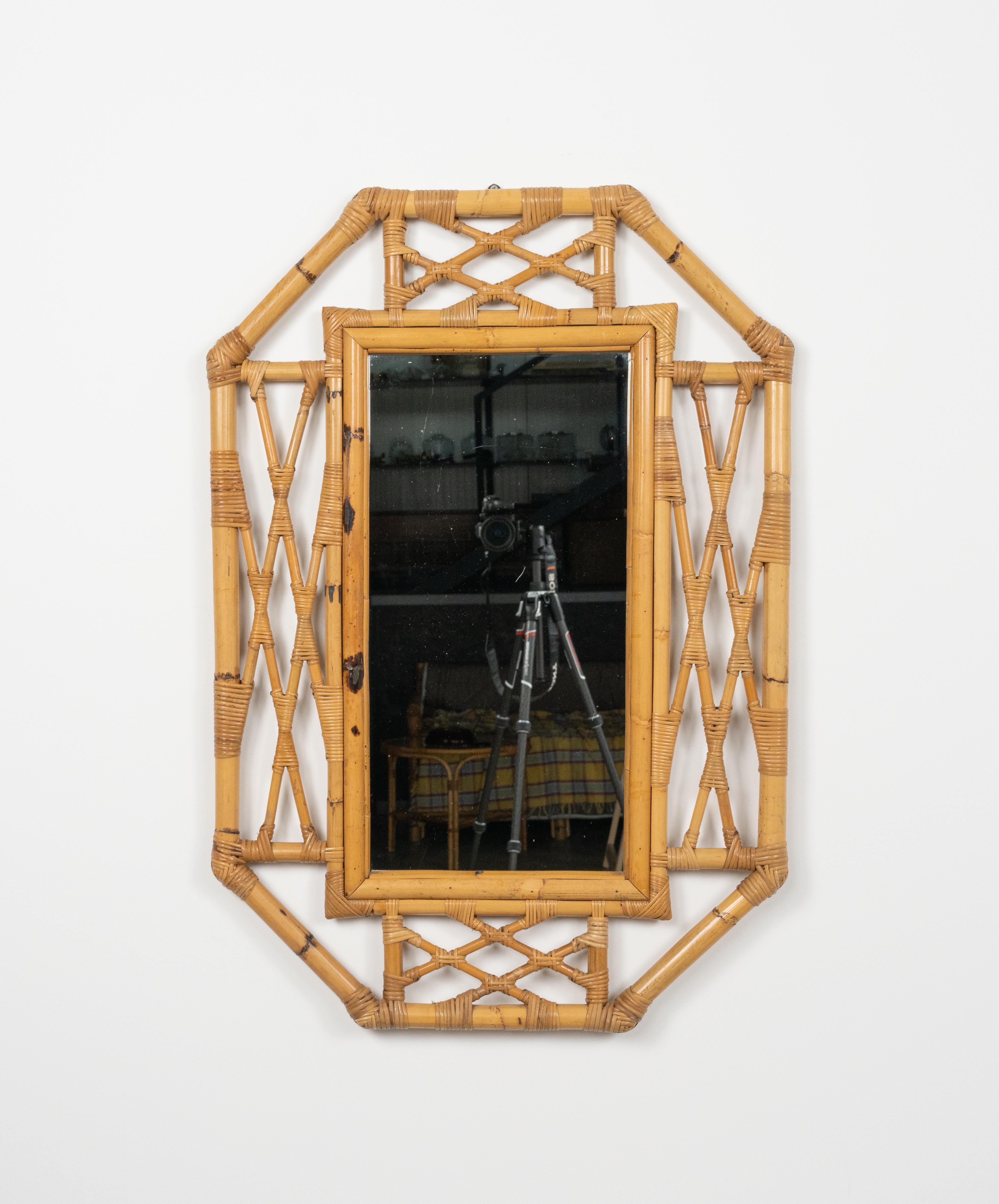 Midcentury Bamboo and Rattan Wall Mirror Vivai Del Sud Style, Italy 1970s In Good Condition For Sale In Rome, IT