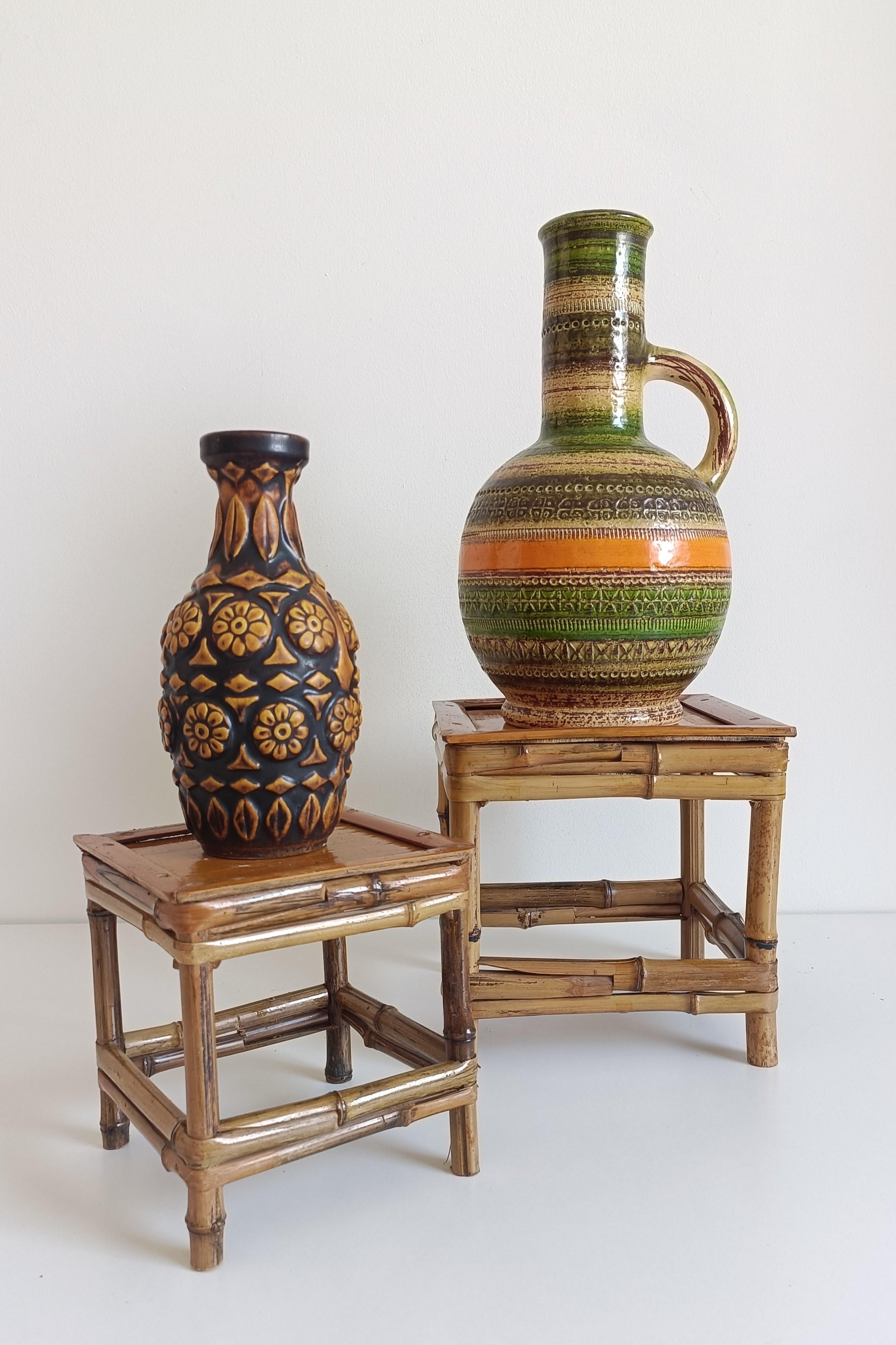 Pequeños pedestales o mesas de centro de bambú y madera de mediados de siglo, Francia, años 50 Hecho a mano en venta