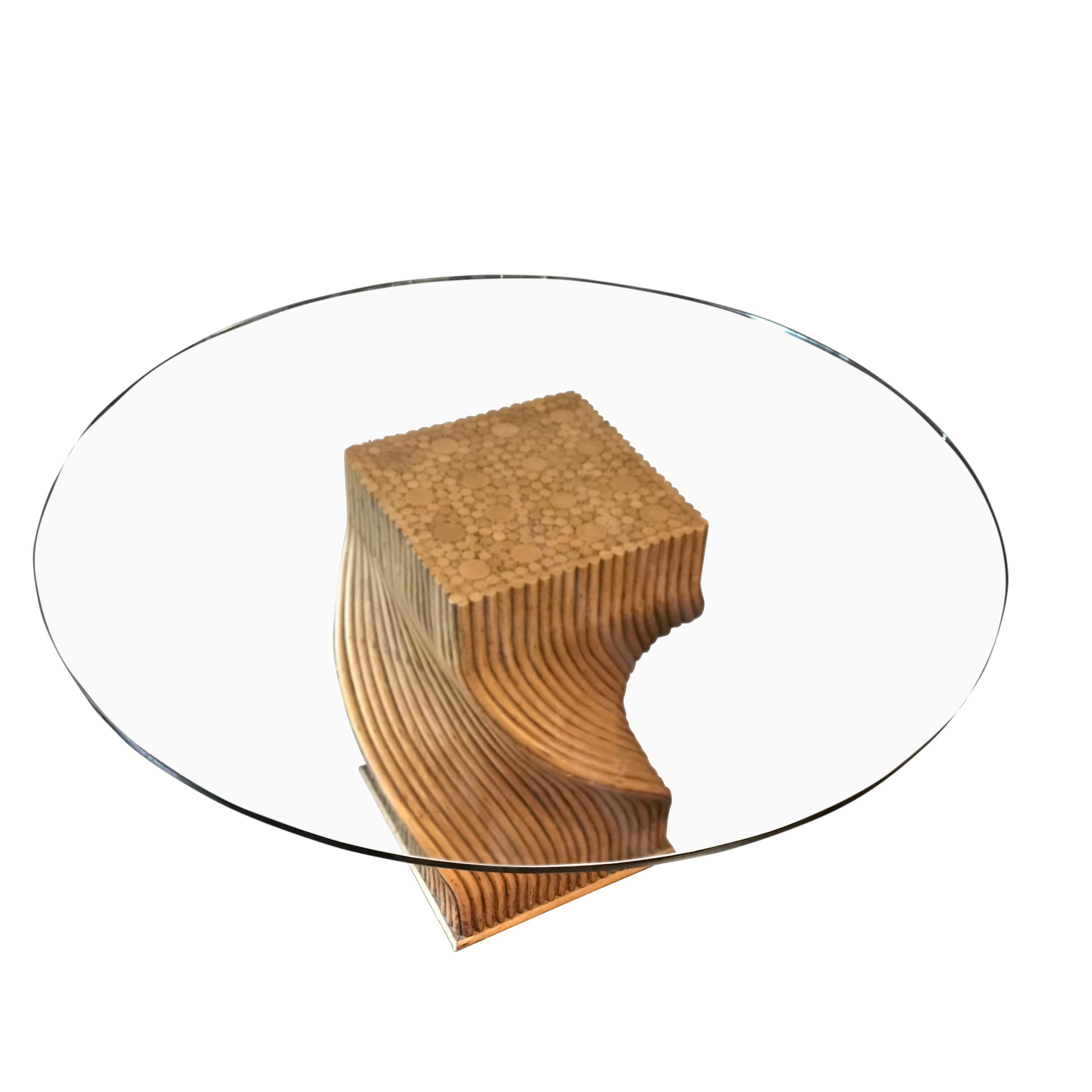 Midcentury French unusual spiral shaped bamboo dining table base.
Measures: Glass top diameter 52