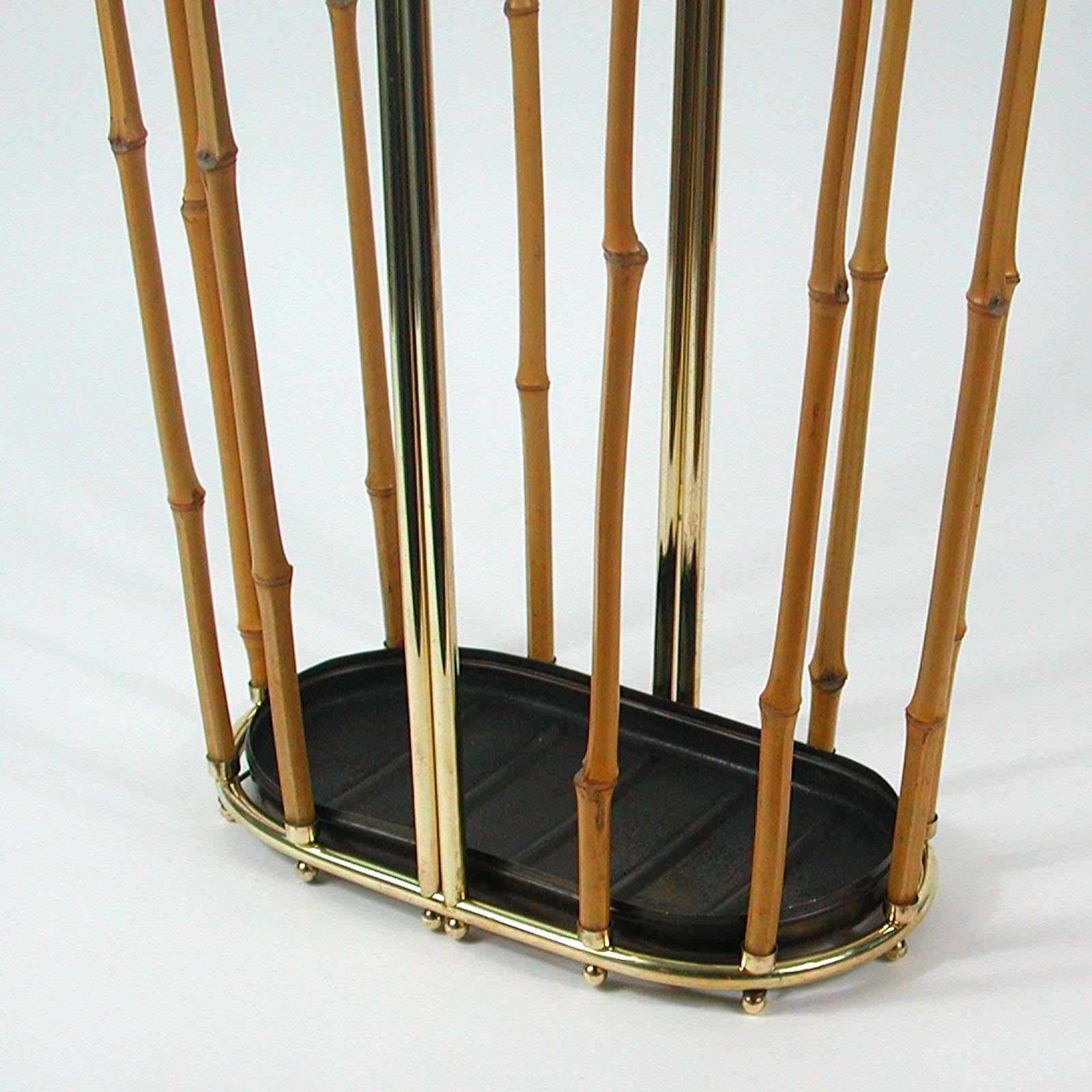 Midcentury Bamboo and Brass Umbrella Stand, Austria, 1950s In Good Condition For Sale In NUEMBRECHT, NRW