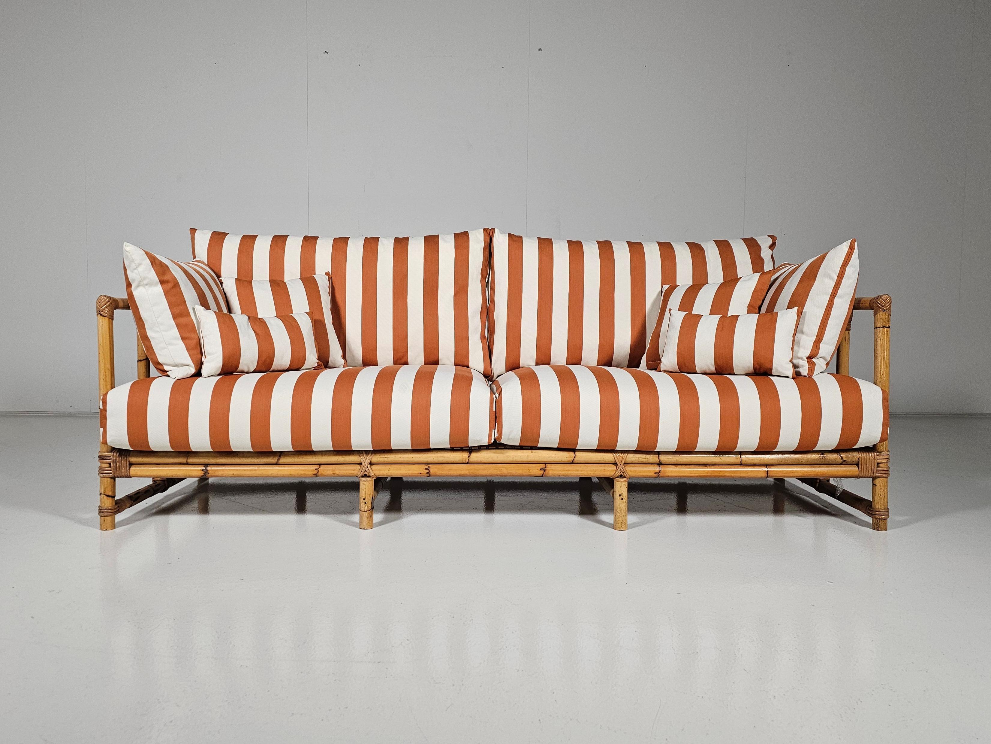 Midcentury Bamboo indoor/outdoor sofa with orange/cream fabric, France, 1960s In Good Condition In amstelveen, NL