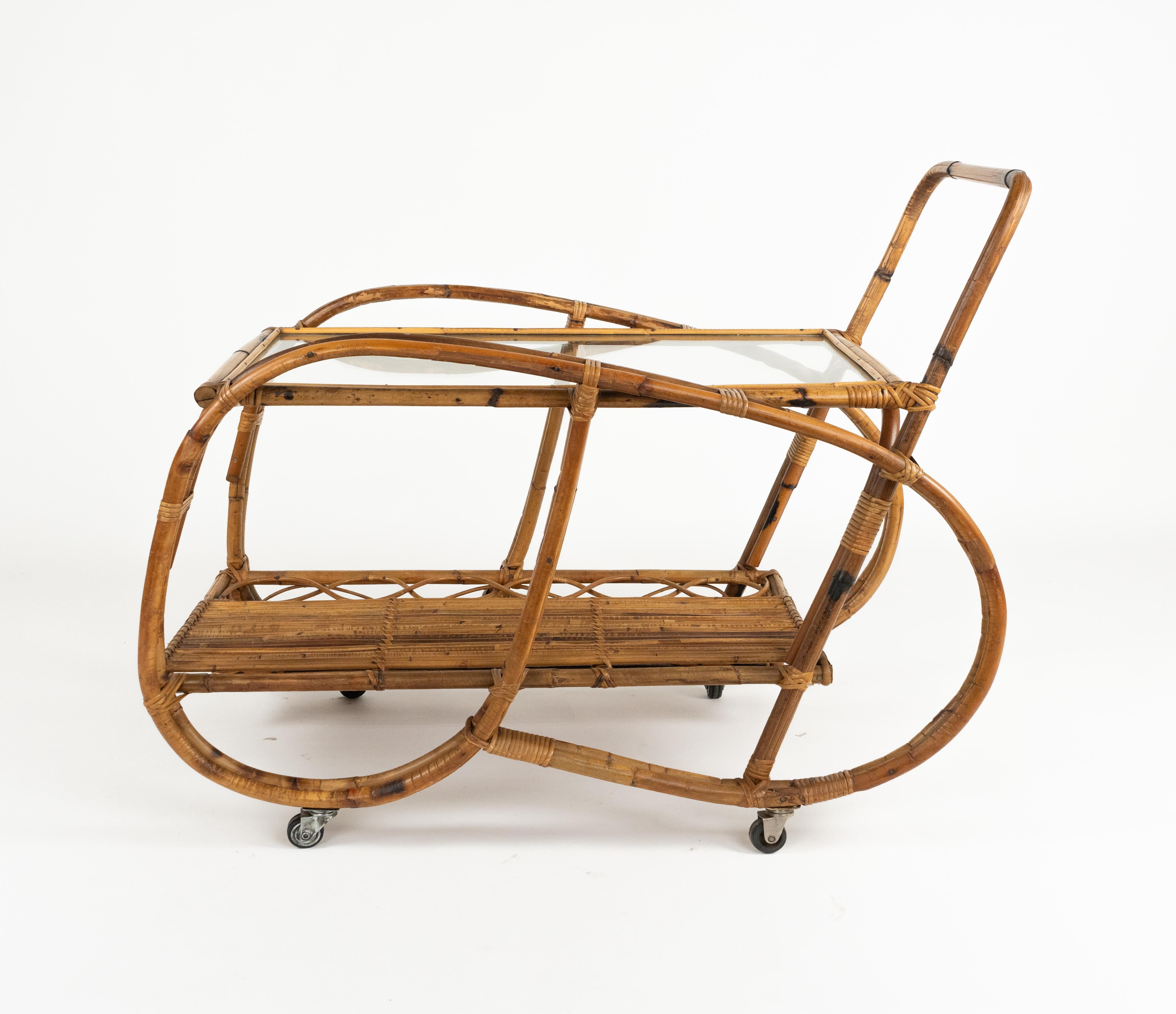 Barwagen aus Bambus, Rattan und Glas aus der Jahrhundertmitte, Italien 1960er im Angebot 3
