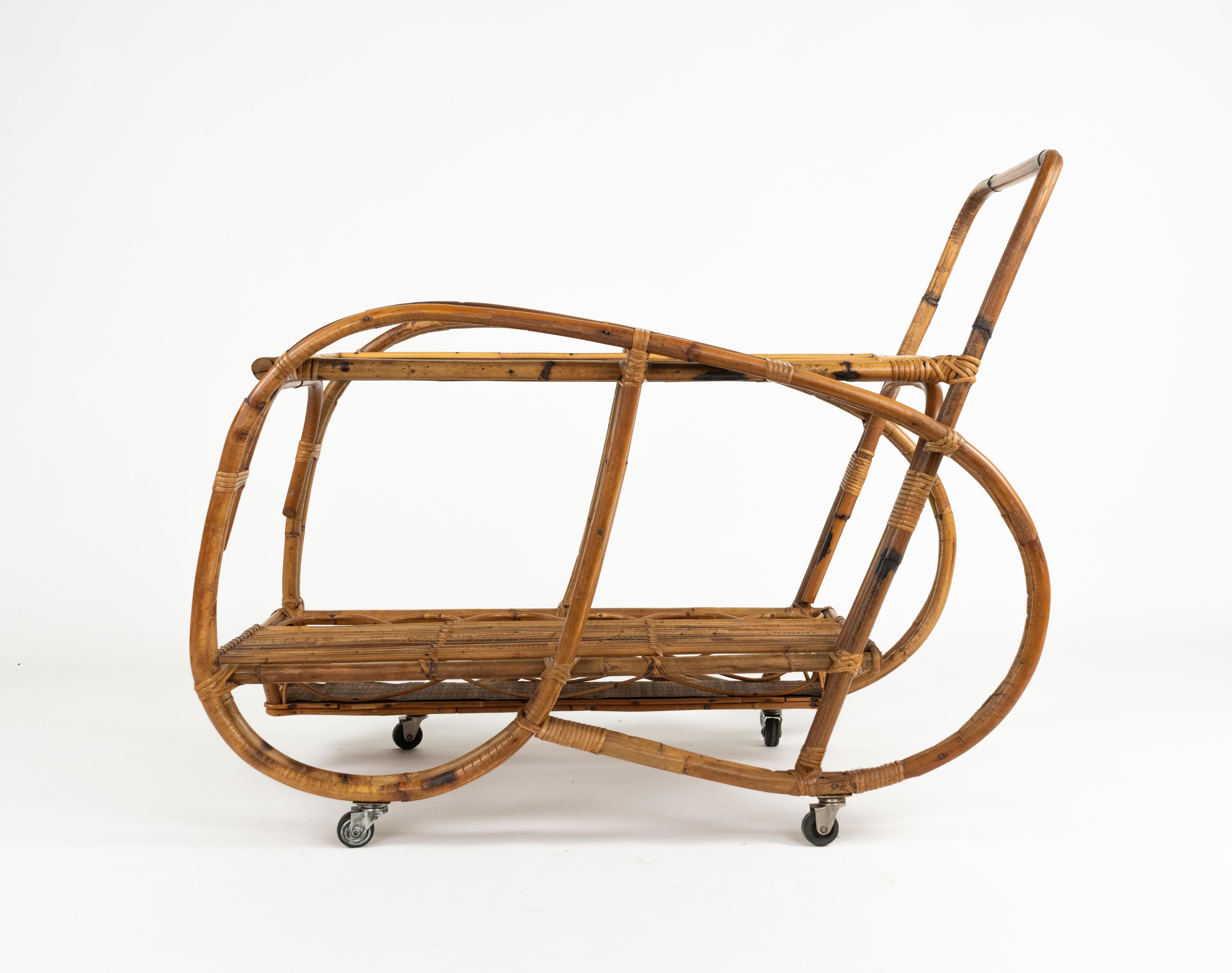 Barwagen aus Bambus, Rattan und Glas aus der Jahrhundertmitte, Italien 1960er im Angebot 5