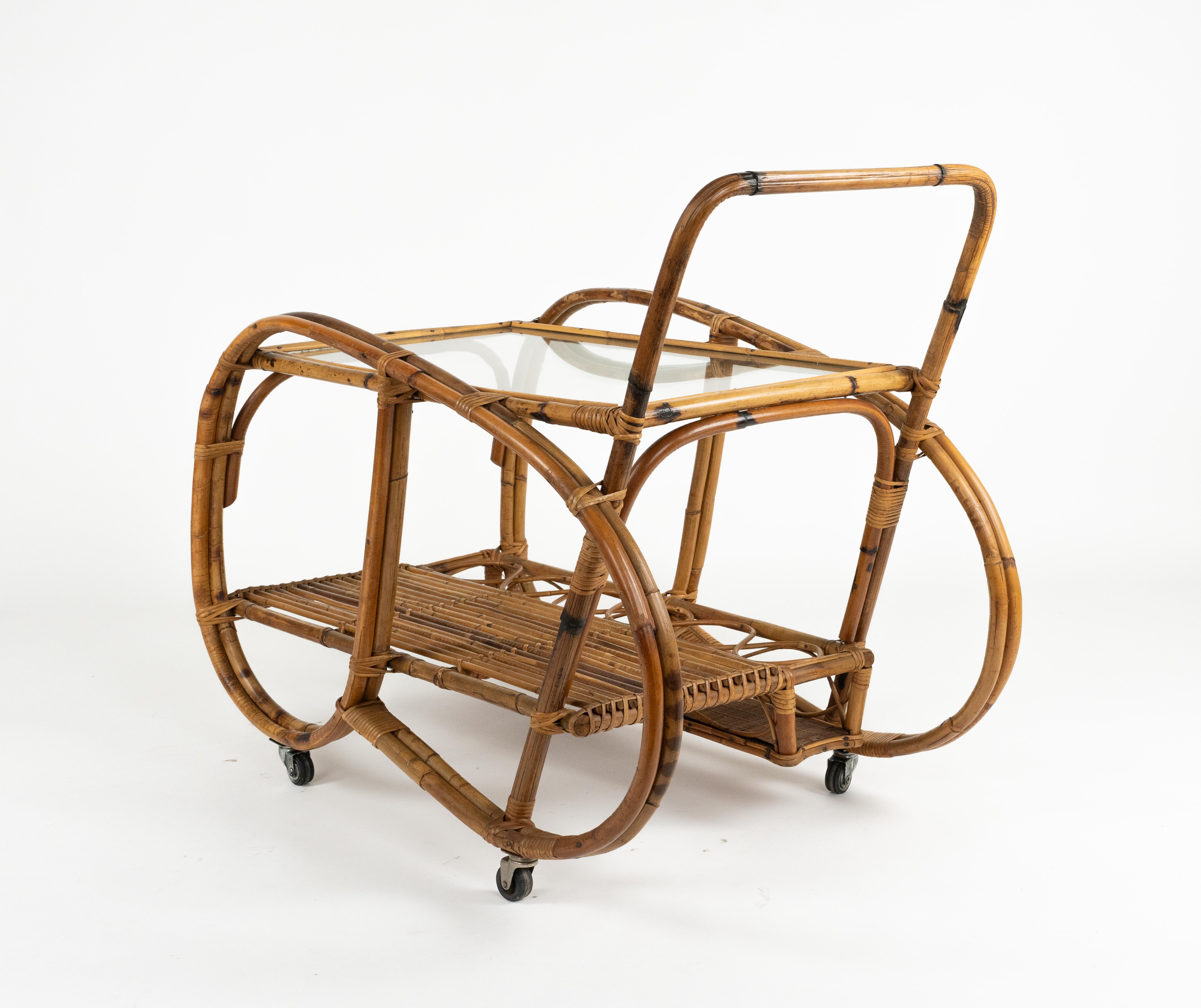 Barwagen aus Bambus, Rattan und Glas aus der Jahrhundertmitte, Italien 1960er im Angebot 6