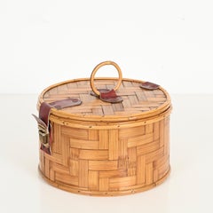 Sac panier décoratif italien du milieu du siècle dernier en bambou, rotin et cuir, années 1960