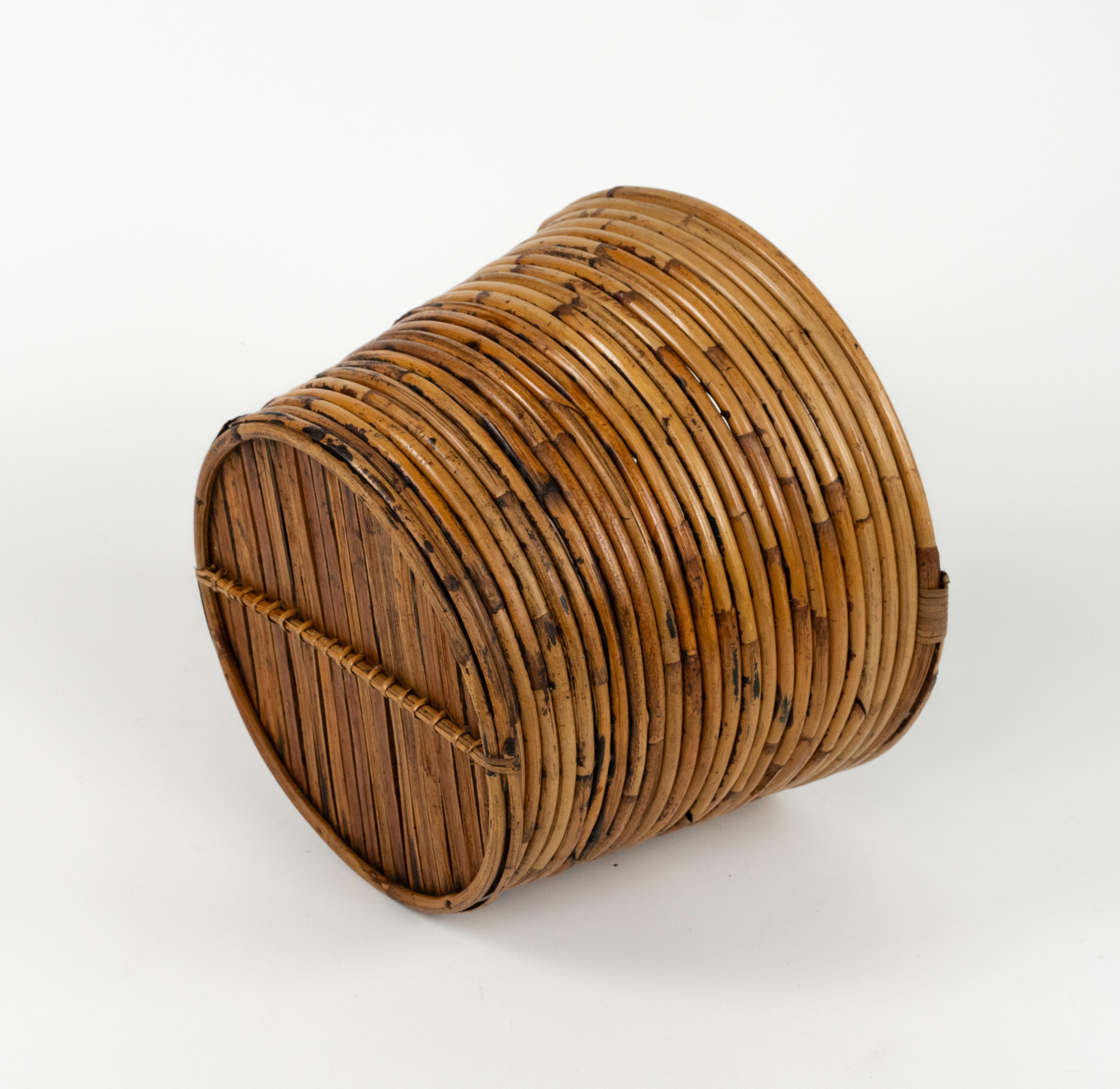 Porte-plantes ou panier en bambou et rotin du milieu du siècle dernier par Vivai Del Sud, Italie, années 1970 en vente 4