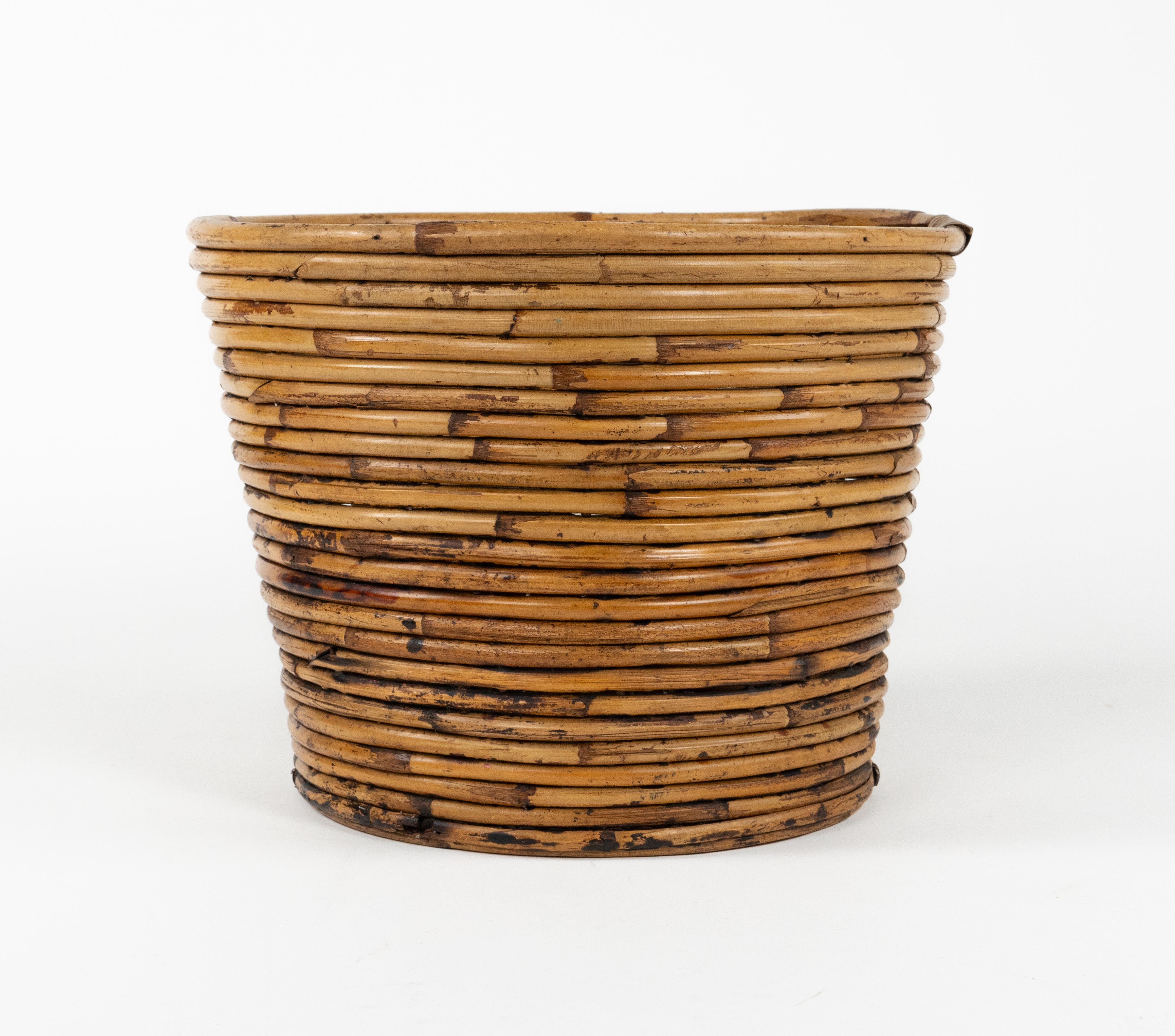 Fait main Porte-plantes ou panier en bambou et rotin du milieu du siècle dernier par Vivai Del Sud, Italie, années 1970 en vente