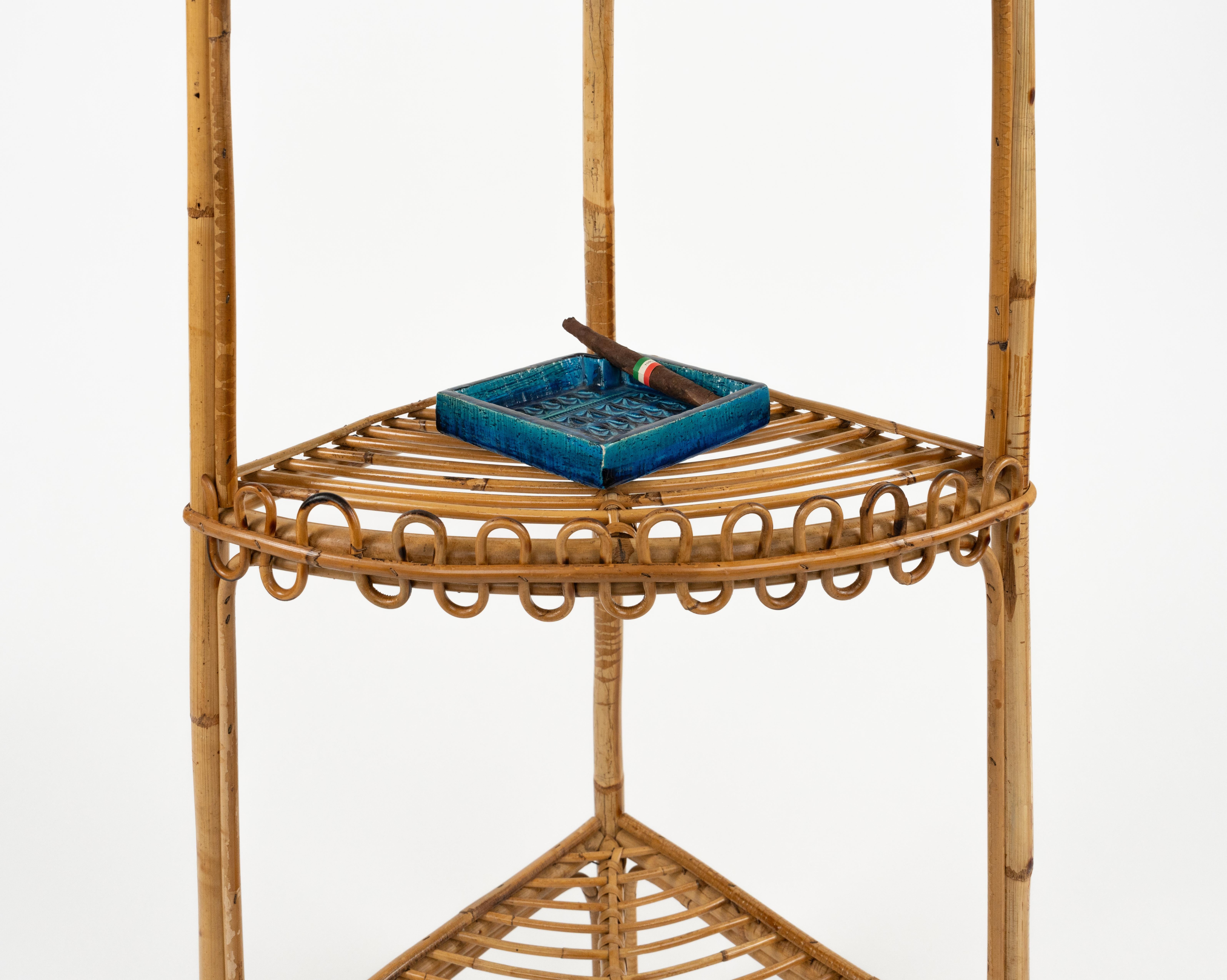 Etagere Eckregal aus Bambus und Rattan aus der Mitte des Jahrhunderts im Franco Albini-Stil, Italien 1960er Jahre im Angebot 9