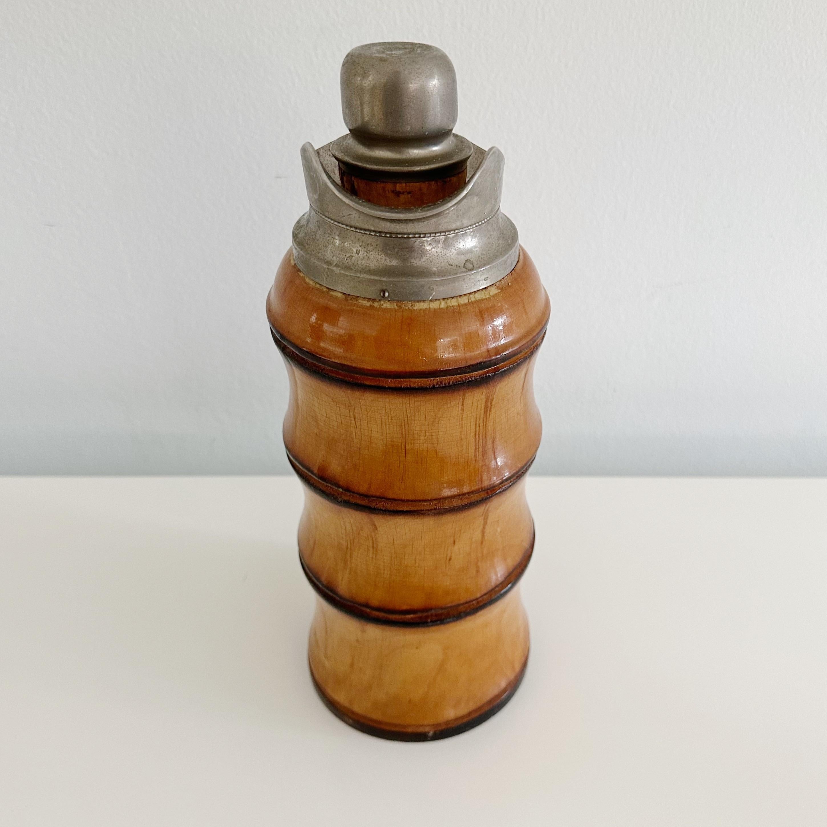 Hand-Crafted Midcentury Bamboo Thermos Decanter Aldo Tura for Macabo, Italy, 1950s