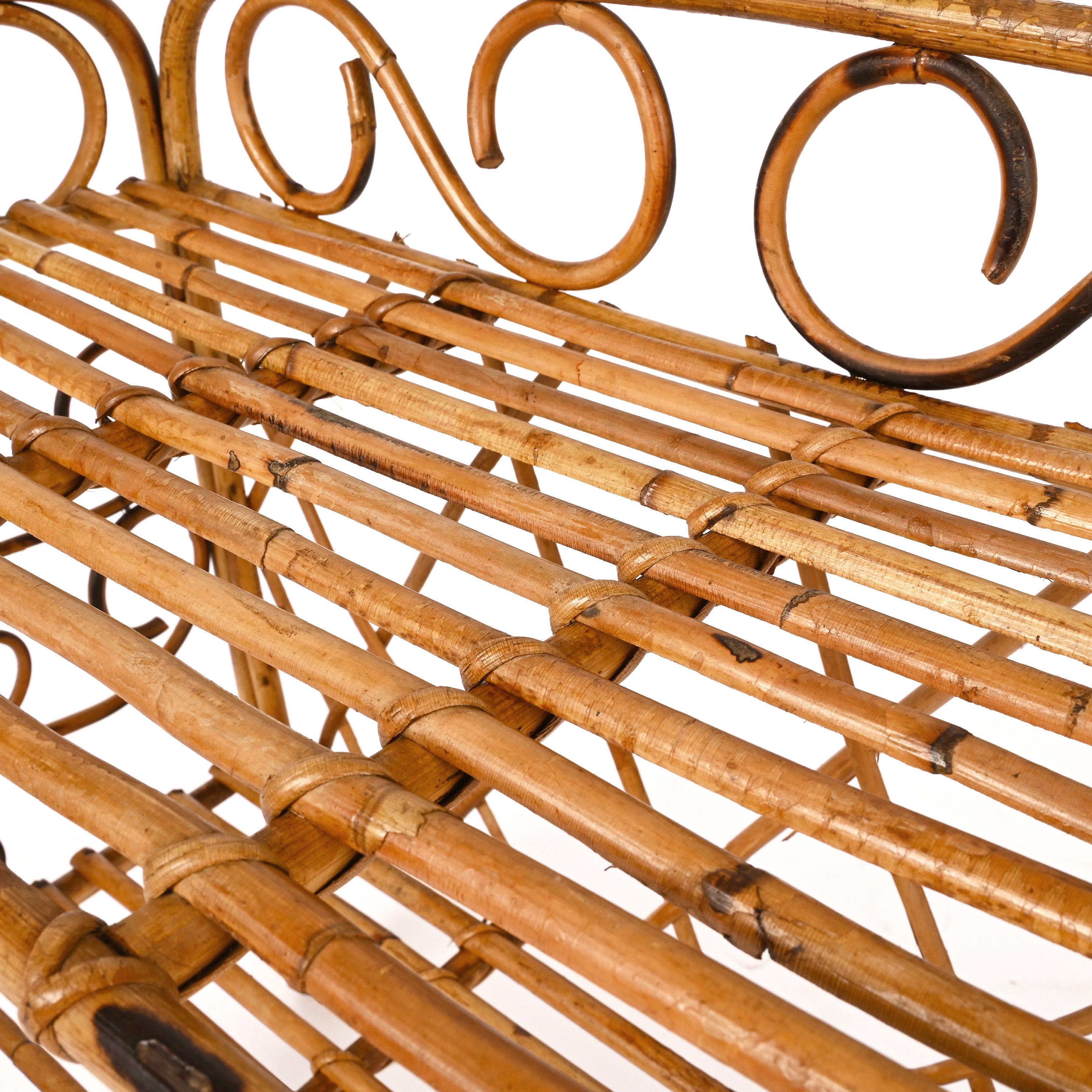 Zweistöckiger italienischer rechteckiger Kaffee- oder Nachttisch aus Bambus aus der Jahrhundertmitte, 1960er Jahre im Angebot 7