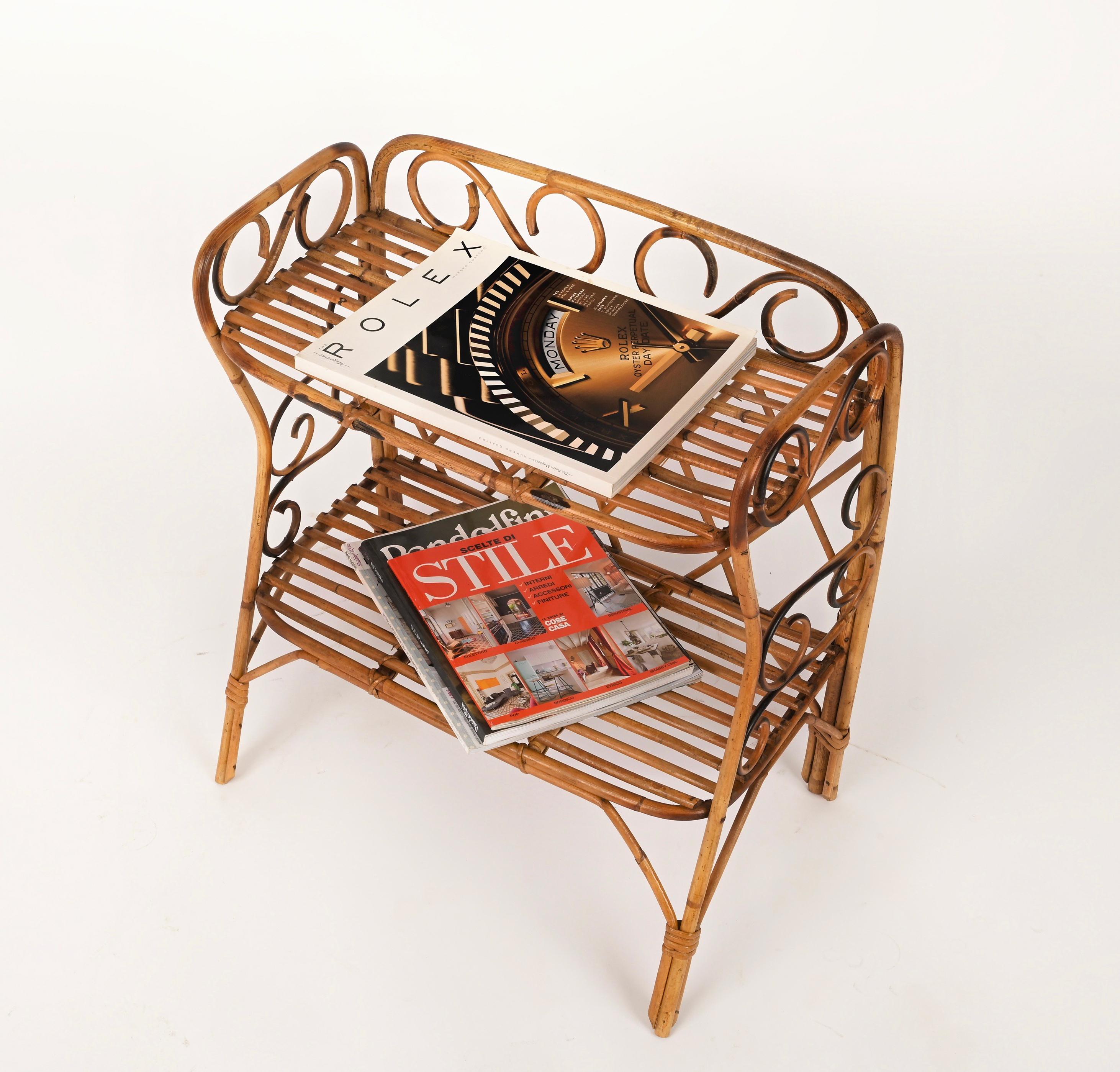 Zweistöckiger italienischer rechteckiger Kaffee- oder Nachttisch aus Bambus aus der Jahrhundertmitte, 1960er Jahre im Angebot 2