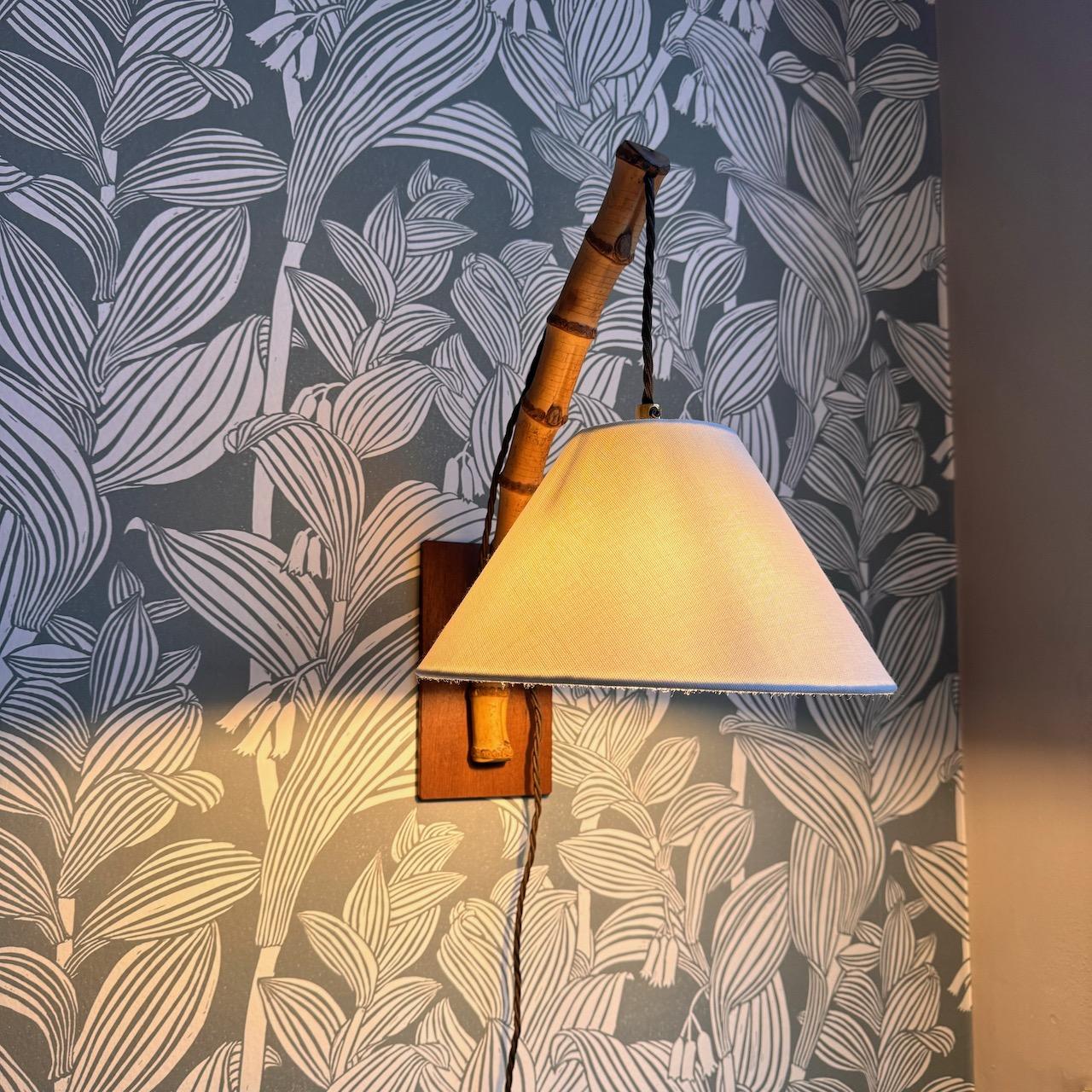 Midcentury Bamboo Wall Light In Good Condition For Sale In London, GB