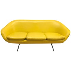 Midcentury Banana Gelb Vinyl Sofa Couch