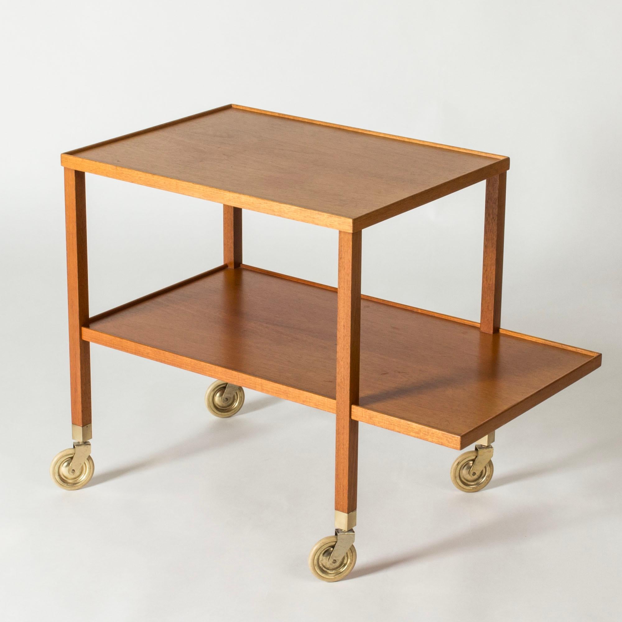 Midcentury Bar Trolley by Josef Frank, Svenskt Tenn, Sweden, 1950s In Good Condition For Sale In Stockholm, SE