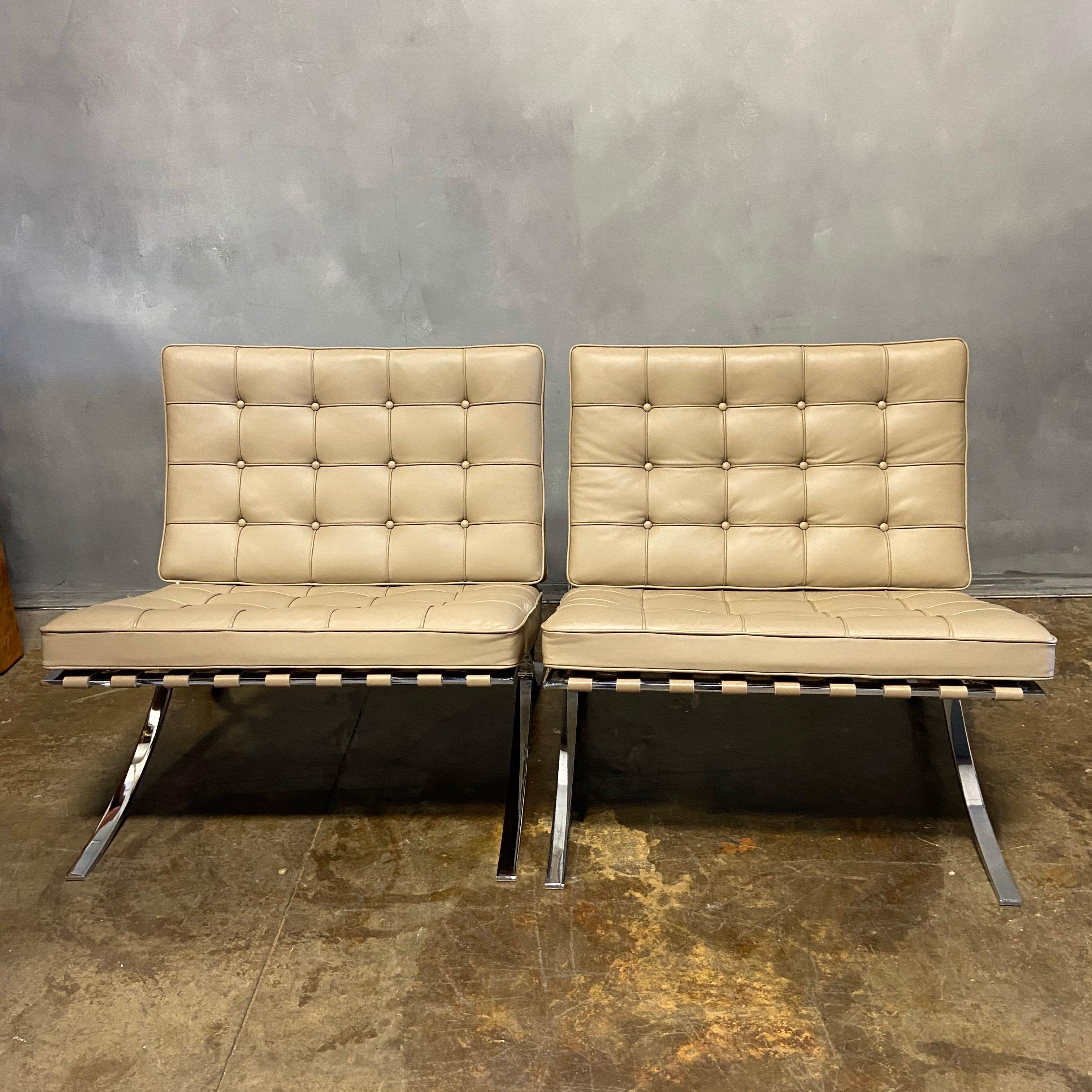 Mid-Century Modern Midcentury Barcelona Lounge Chairs for Knoll
