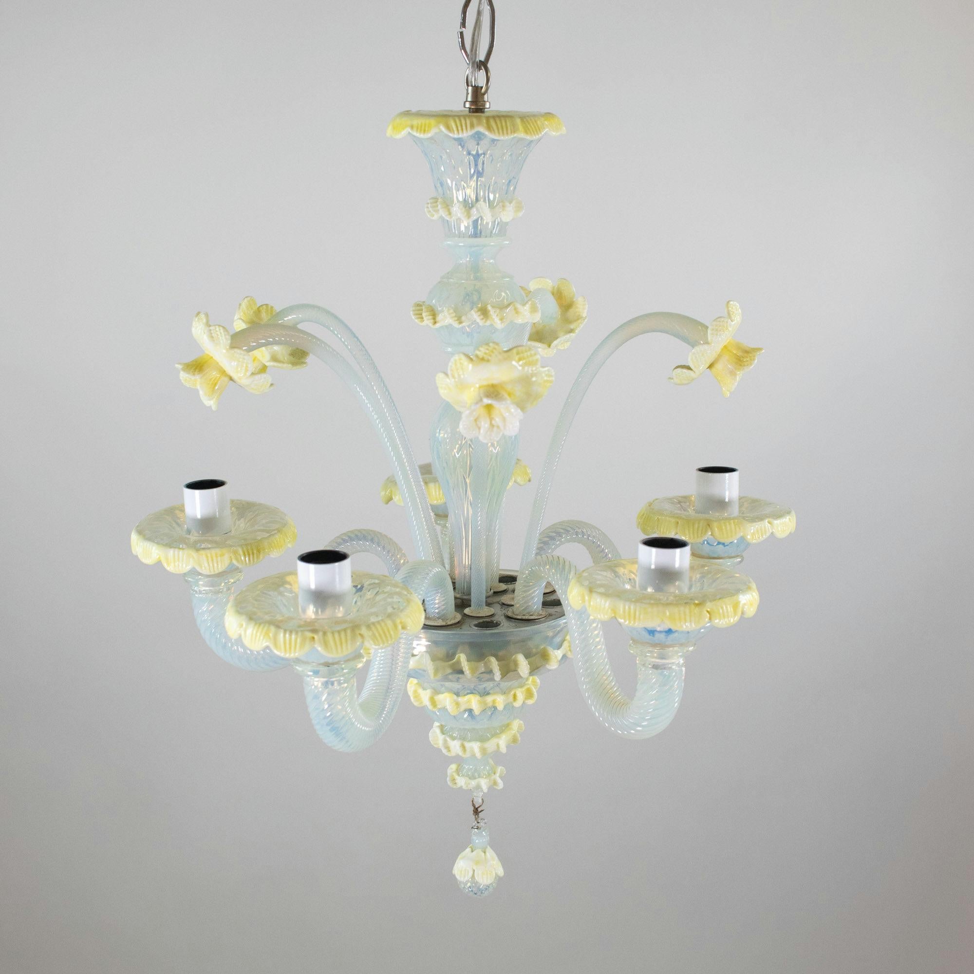 MidCentury Baroque Style Opaline Murano Chandelier with Yellow Lattimo Daffodils 11