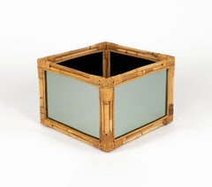 Cesta de mediados de siglo de bambú, ratán y espejo estilo Vivai del Sud Italia años 70