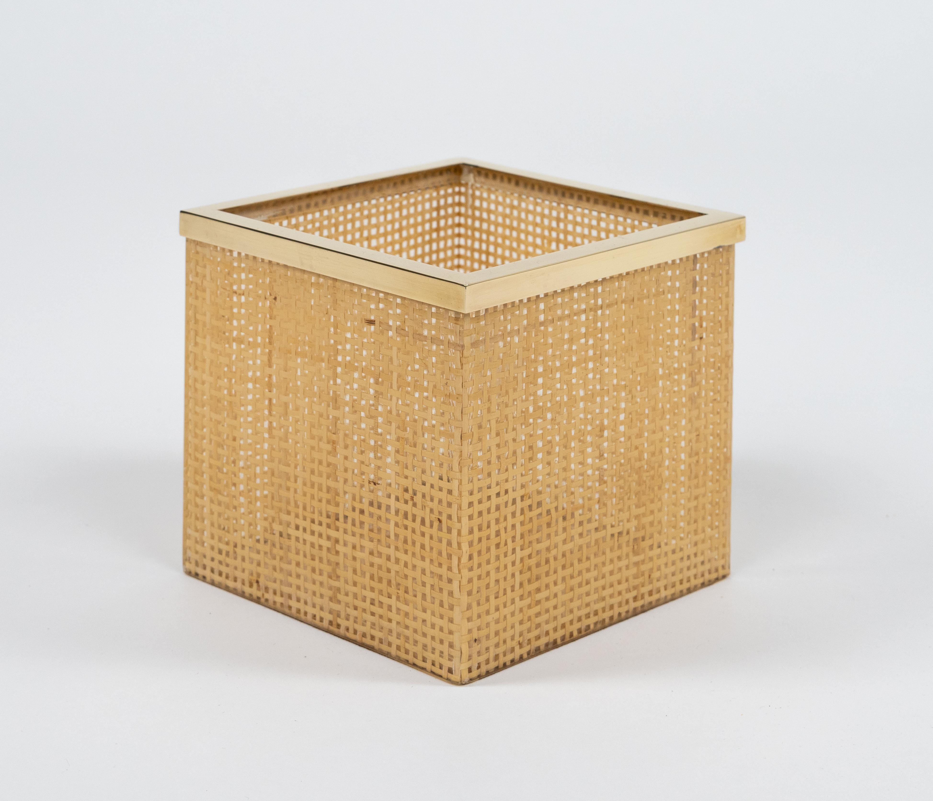 Mid-Century Modern Midcentury Basket in Lucite, Wicker and Brass Christian Dior Style, Italy 1970s For Sale