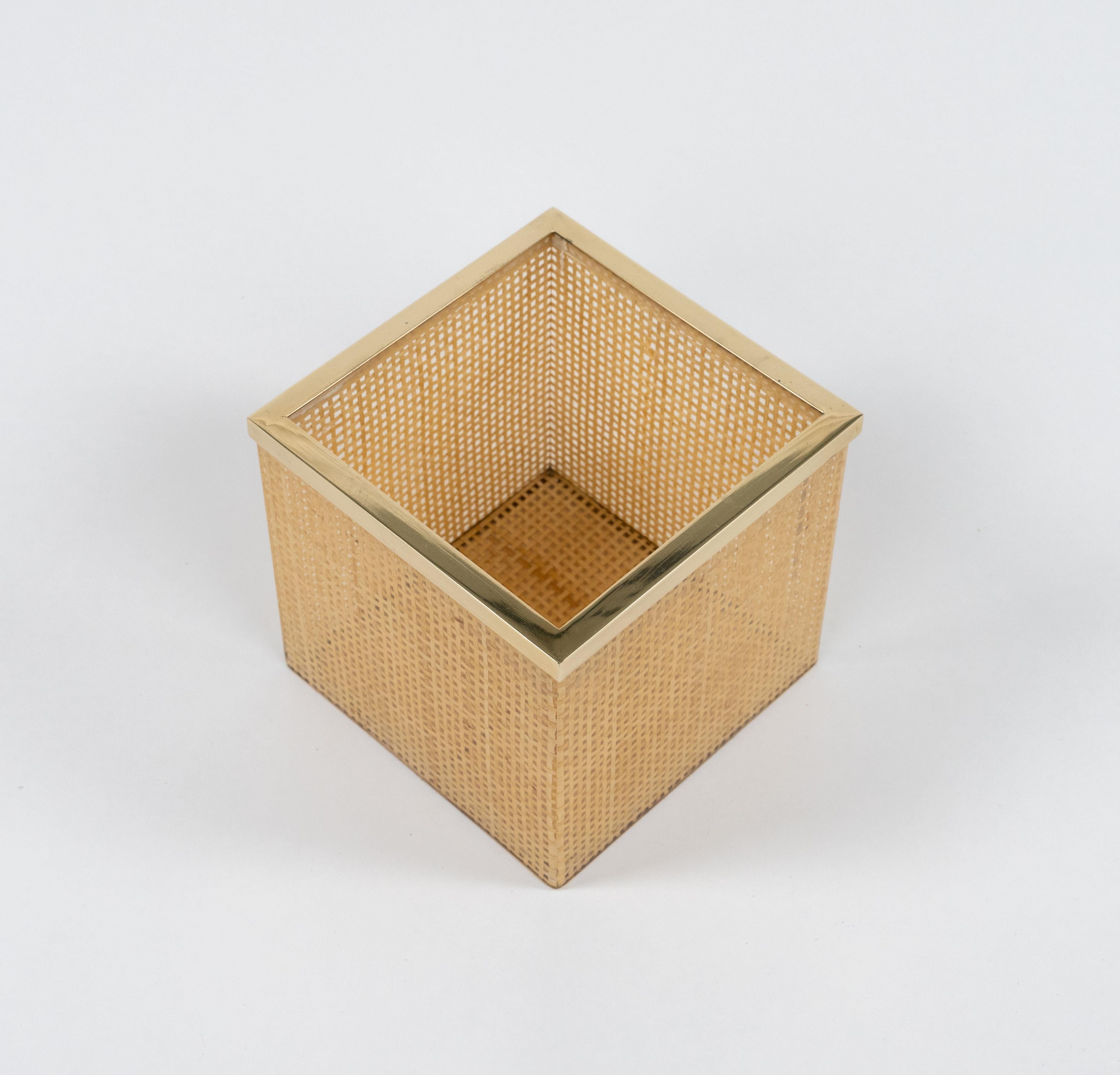 Italian Midcentury Basket in Lucite, Wicker and Brass Christian Dior Style, Italy 1970s For Sale