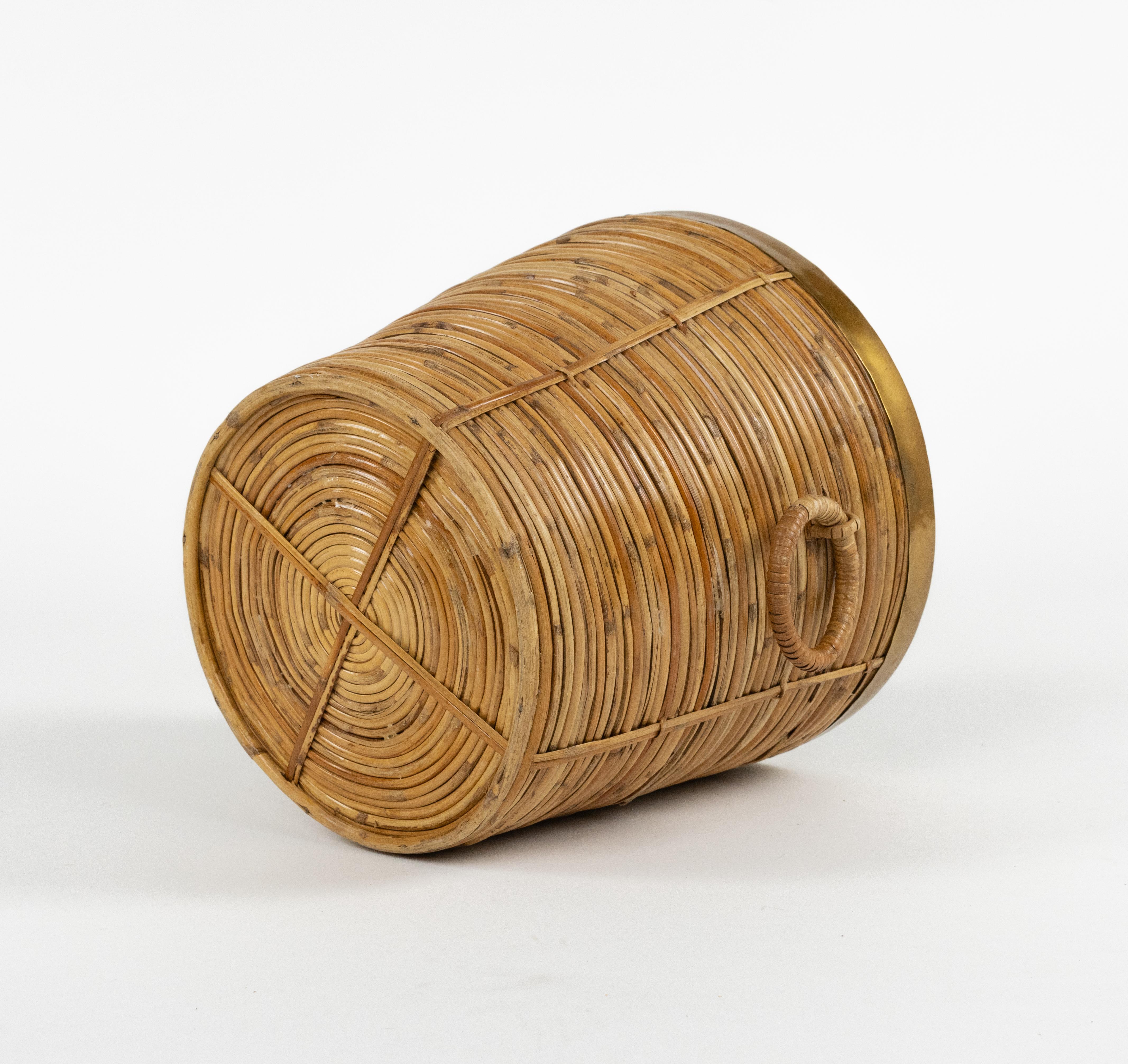 Midcentury Korb Rattan, Weide und Messing Vivai del Sud Stil, Italien 1970er im Angebot 7