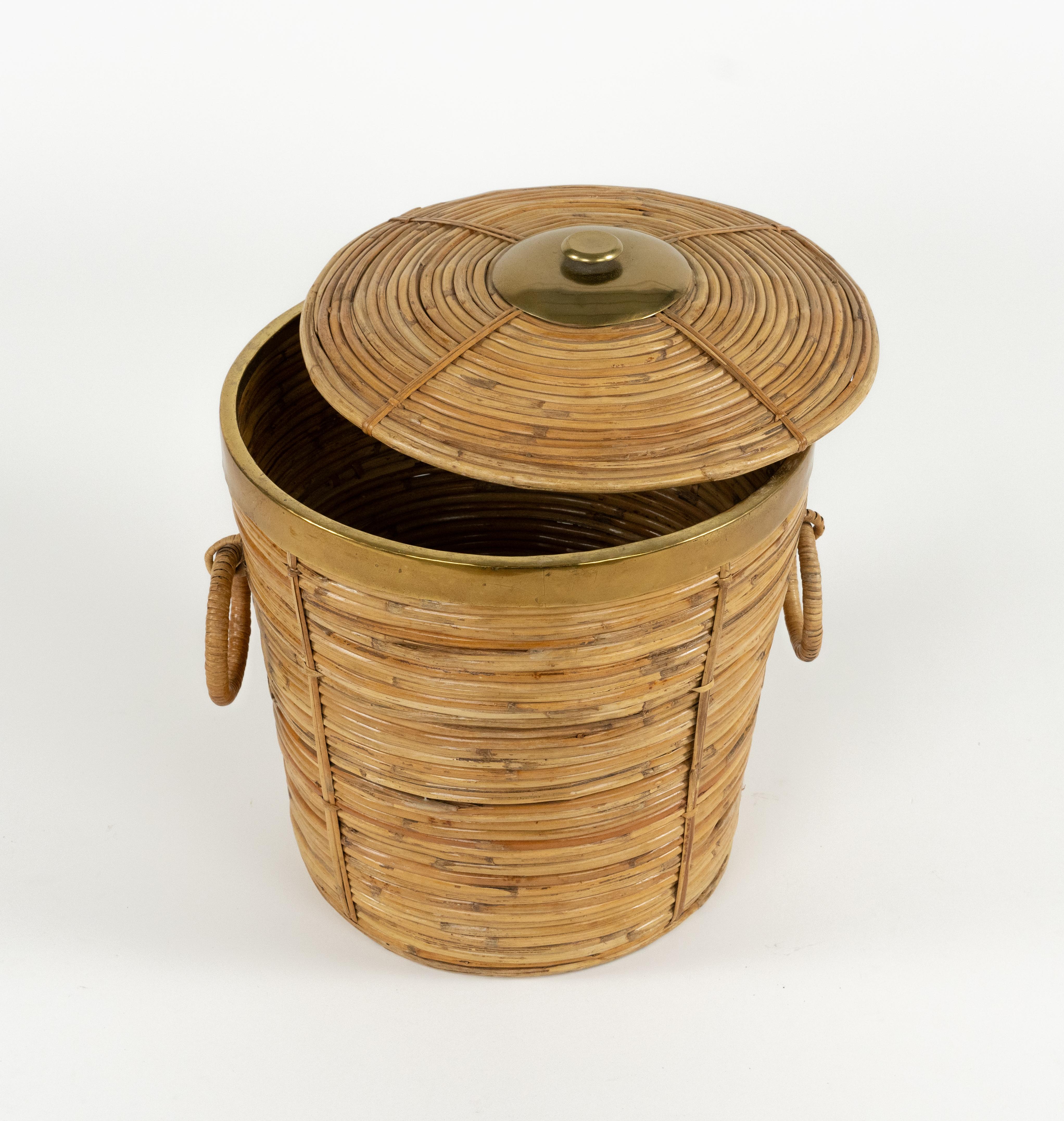Midcentury Korb Rattan, Weide und Messing Vivai del Sud Stil, Italien 1970er im Zustand „Gut“ im Angebot in Rome, IT