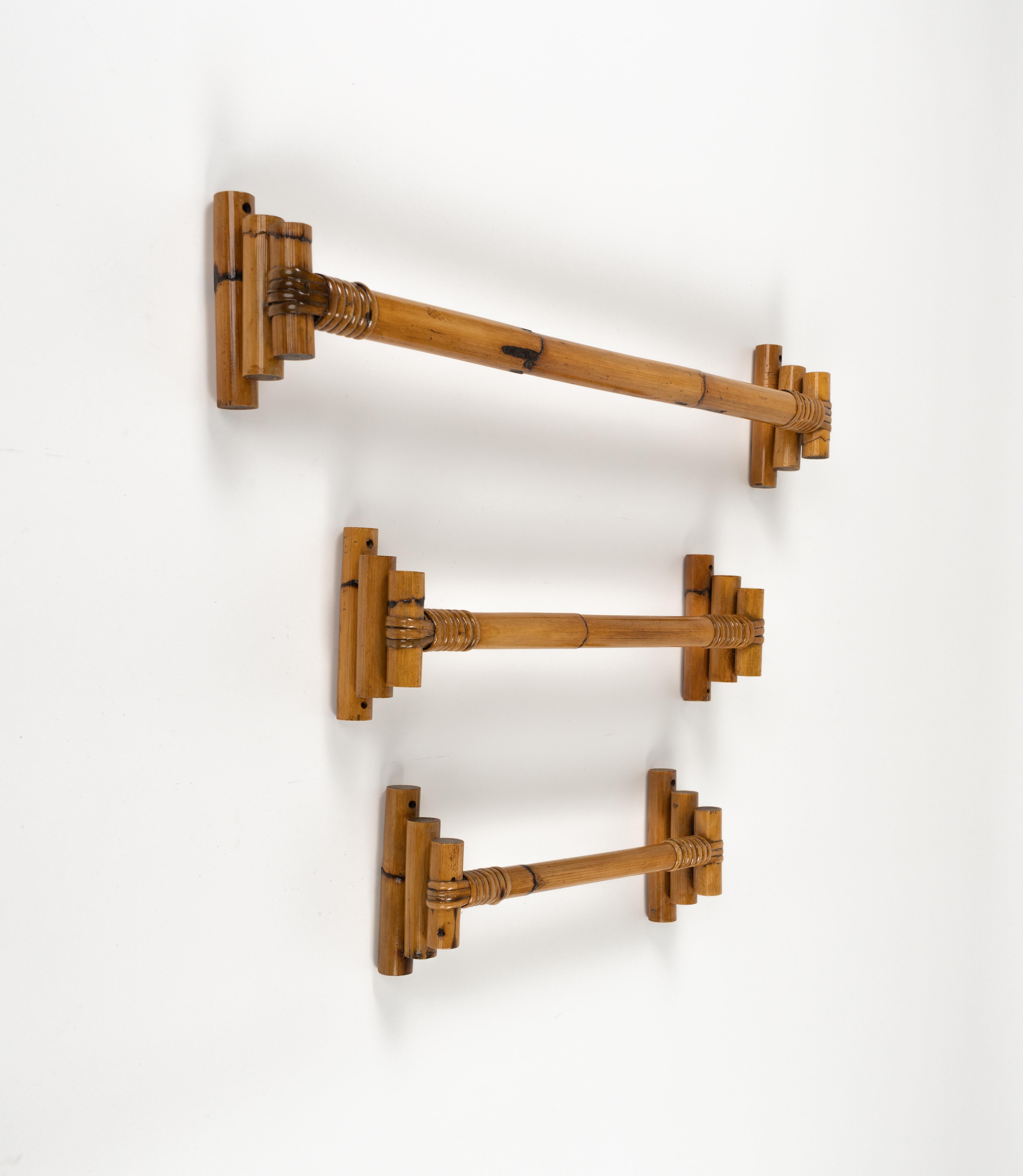 Midcentury Bathroom Set of Three Towel Holder in Bamboo and Rattan, Italy 1970s For Sale 1