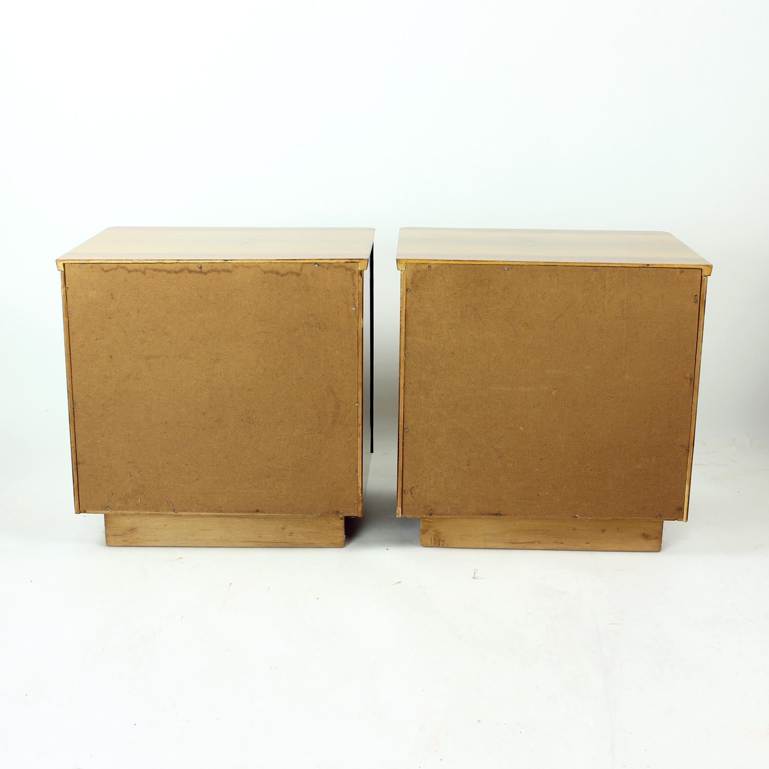 Midcentury Bedside Tables In Shelack Finish Walnut, Czechoslovakia 1960s, Set Of For Sale 8