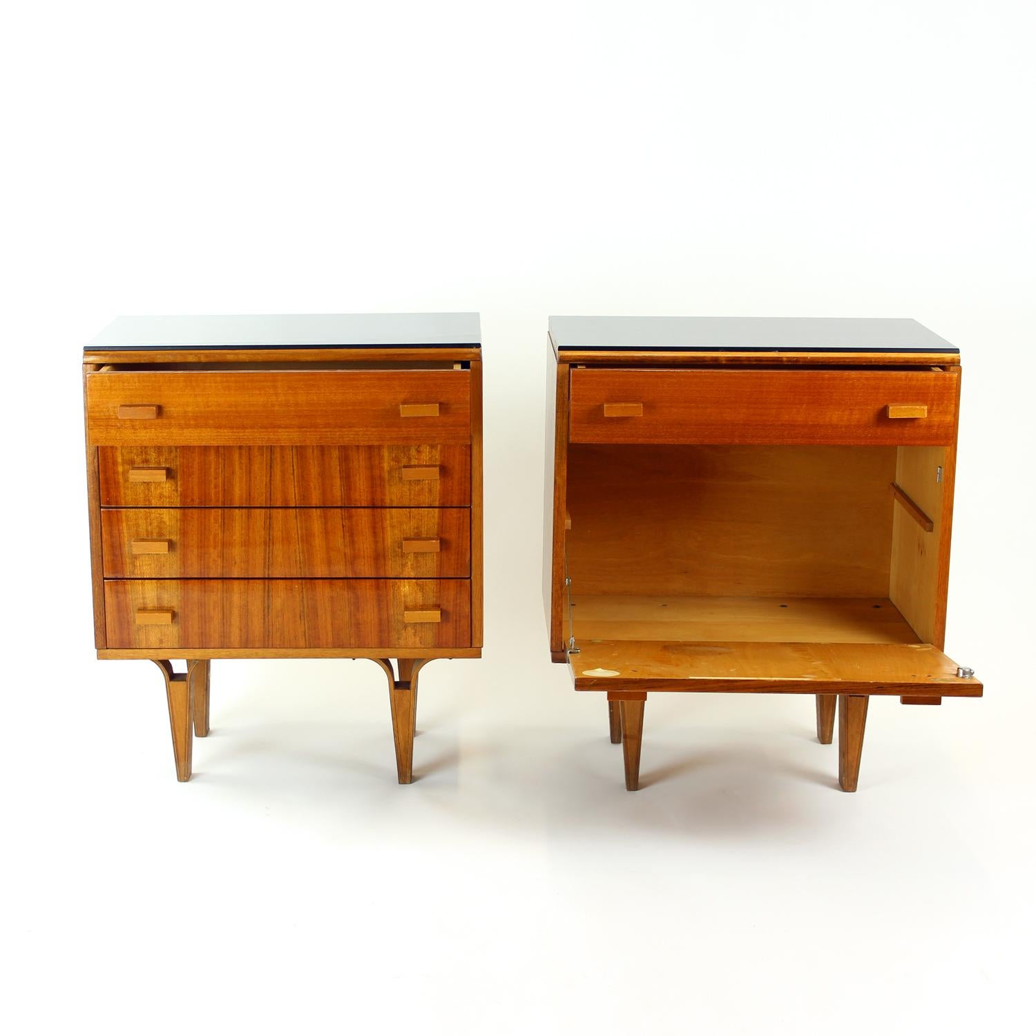Midcentury Bedside Tables With Black Glass Top, Novy Domov, Czechoslovakia 1960s In Good Condition In Zohor, SK