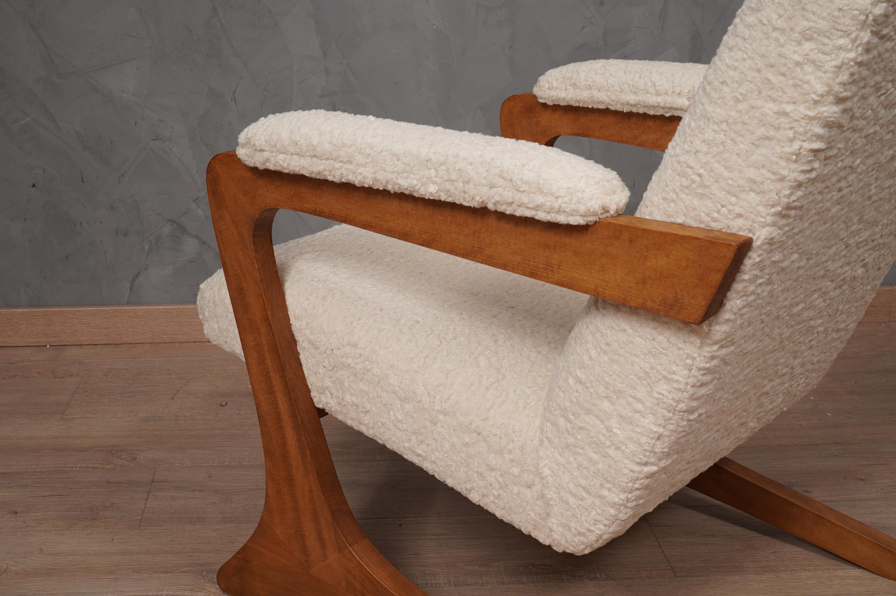MidCentury Beech Wood and White Fabric ArmChairs, 1970 2
