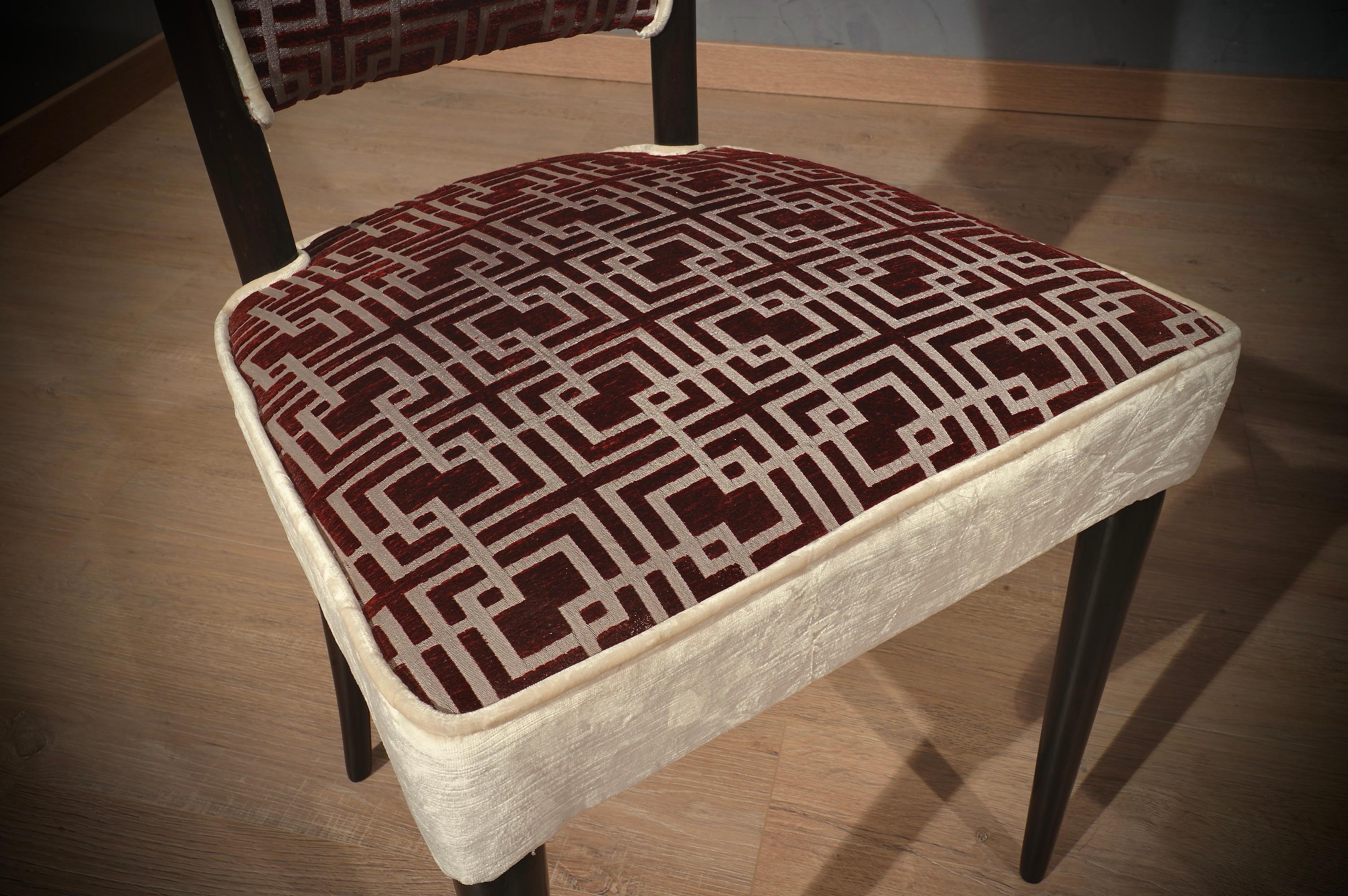 Mid-20th Century Midcentury Beech Wood White and Red Velvet Italian Dinning Room Chairs, 1950 For Sale