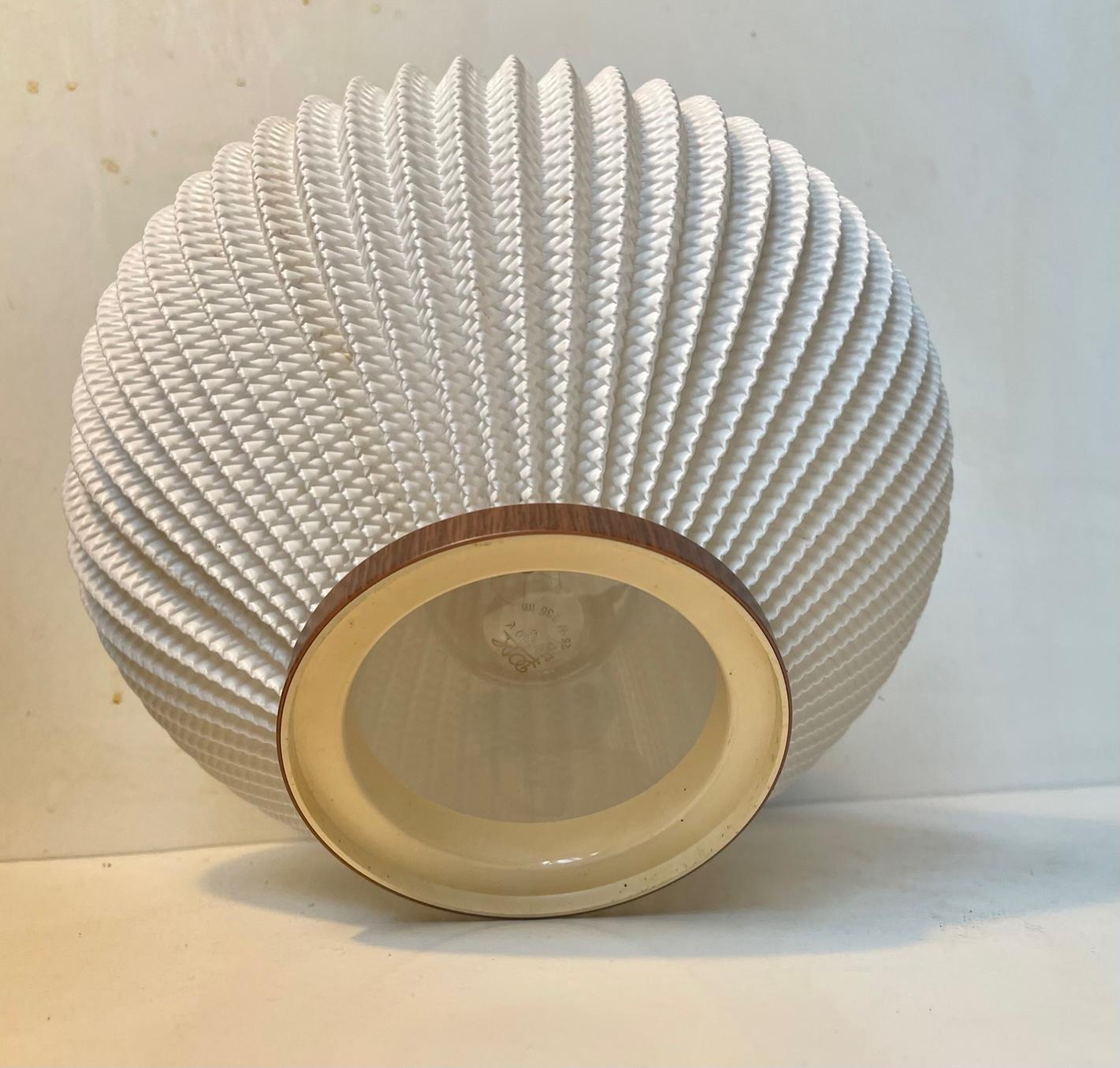 lars schioler lamp