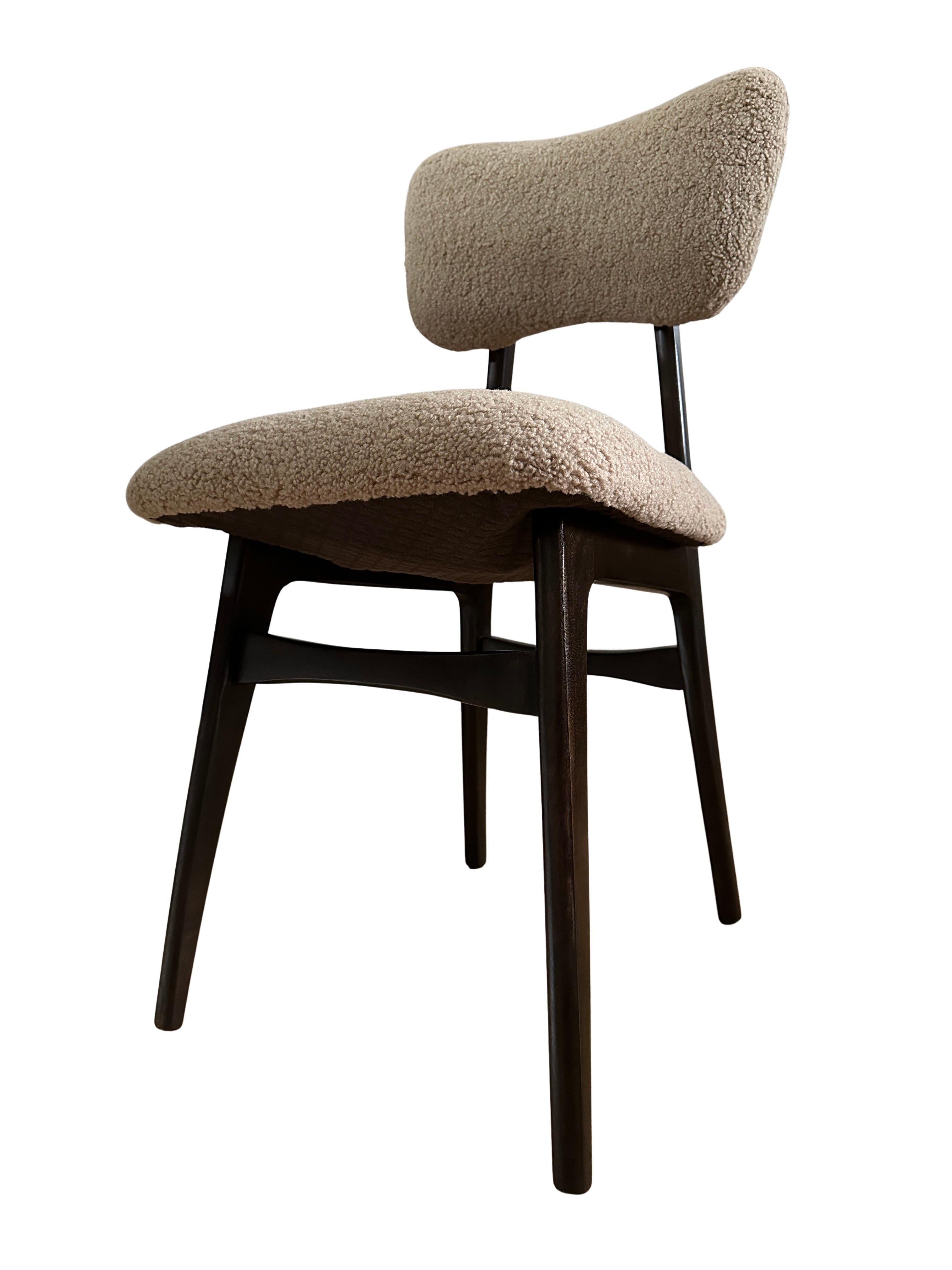 Chaises de salle à manger en bouclé beige et Wood Wood, Europe, années 1960, lot de six en vente 2