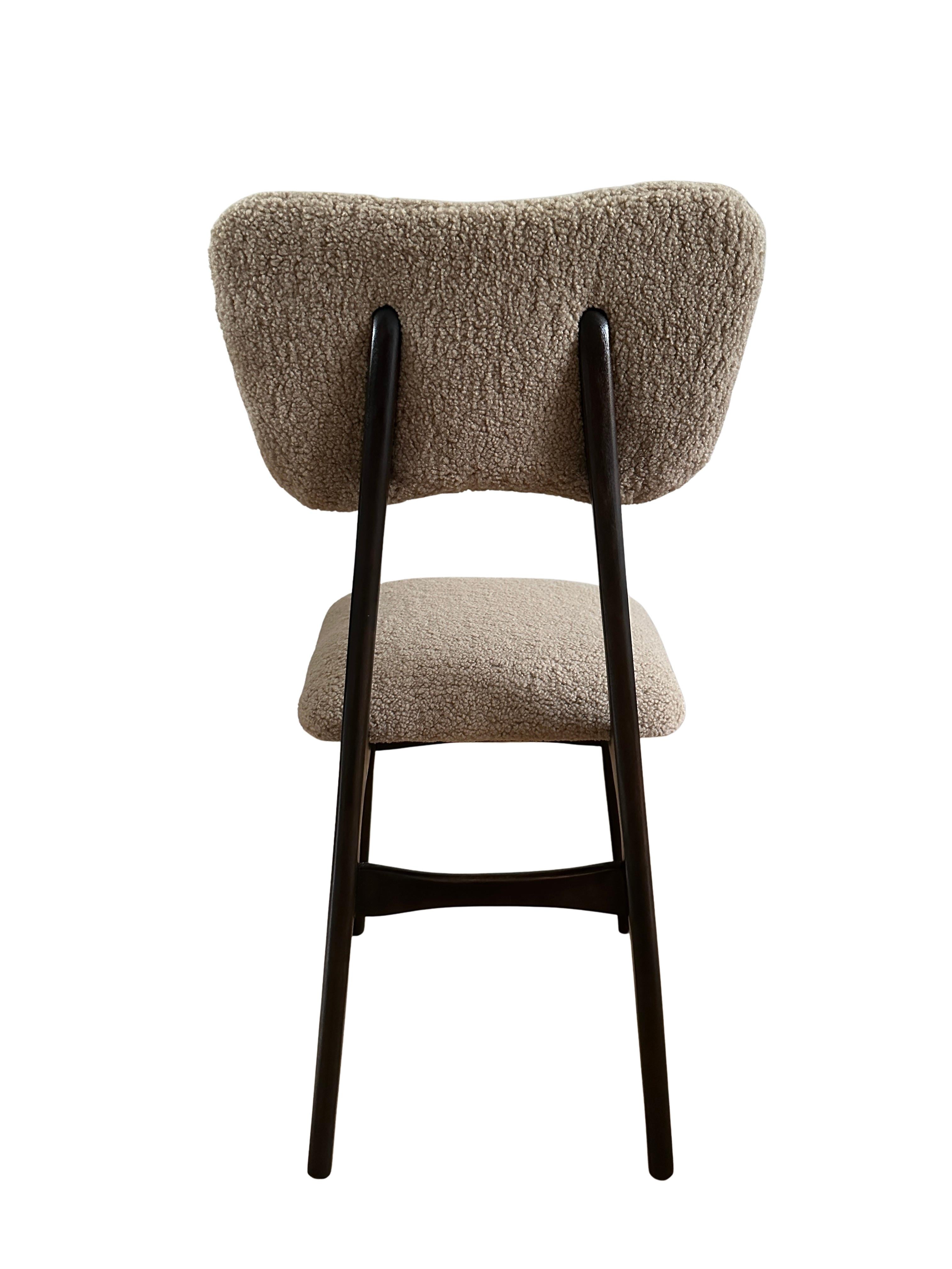 Fait main Chaises de salle à manger en bouclé beige et Wood Wood, Europe, années 1960, lot de six en vente