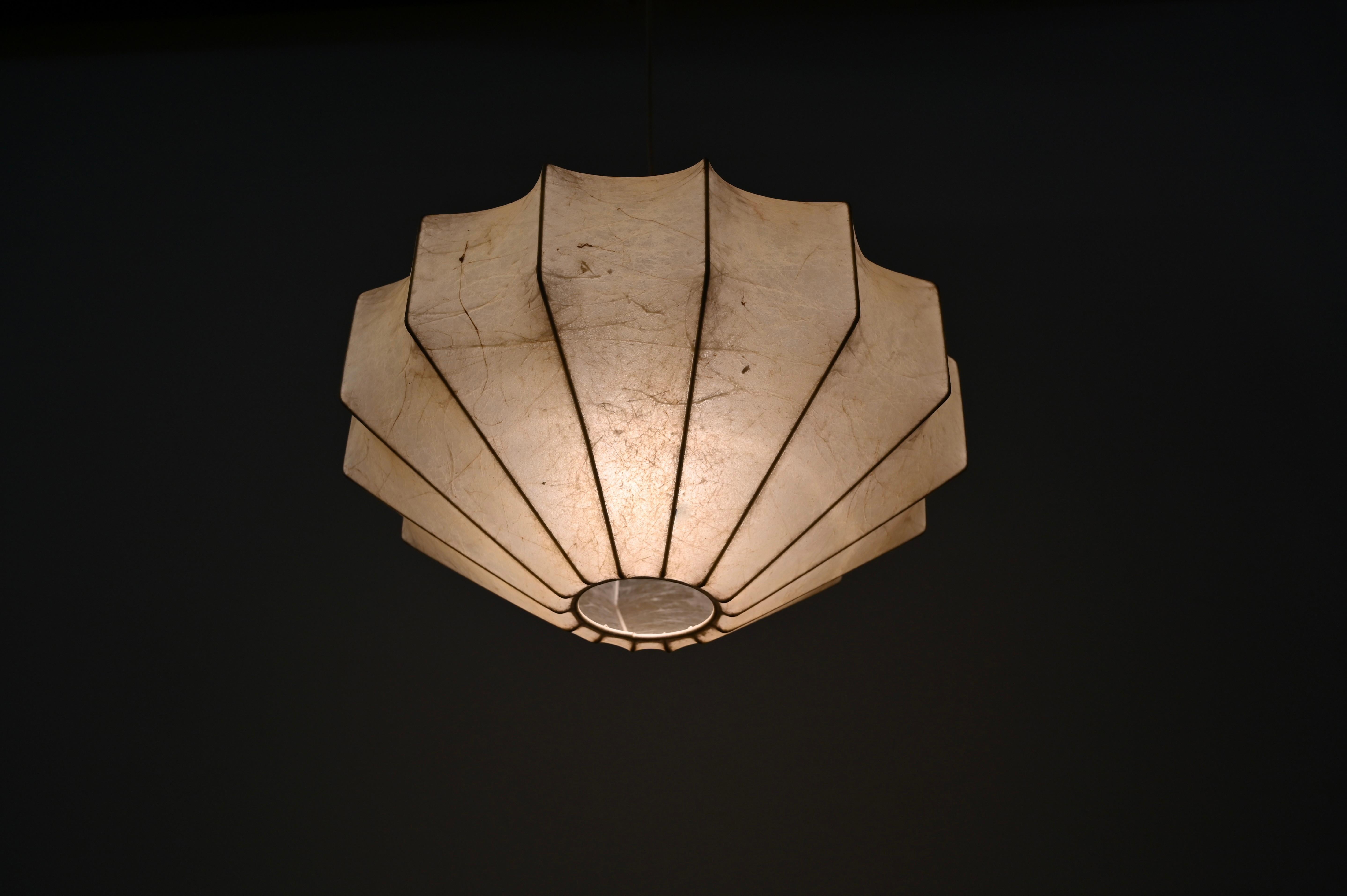 Midcentury Beige Losange Cocoon Pendant Light by Castiglioni, Italy 1960s 10