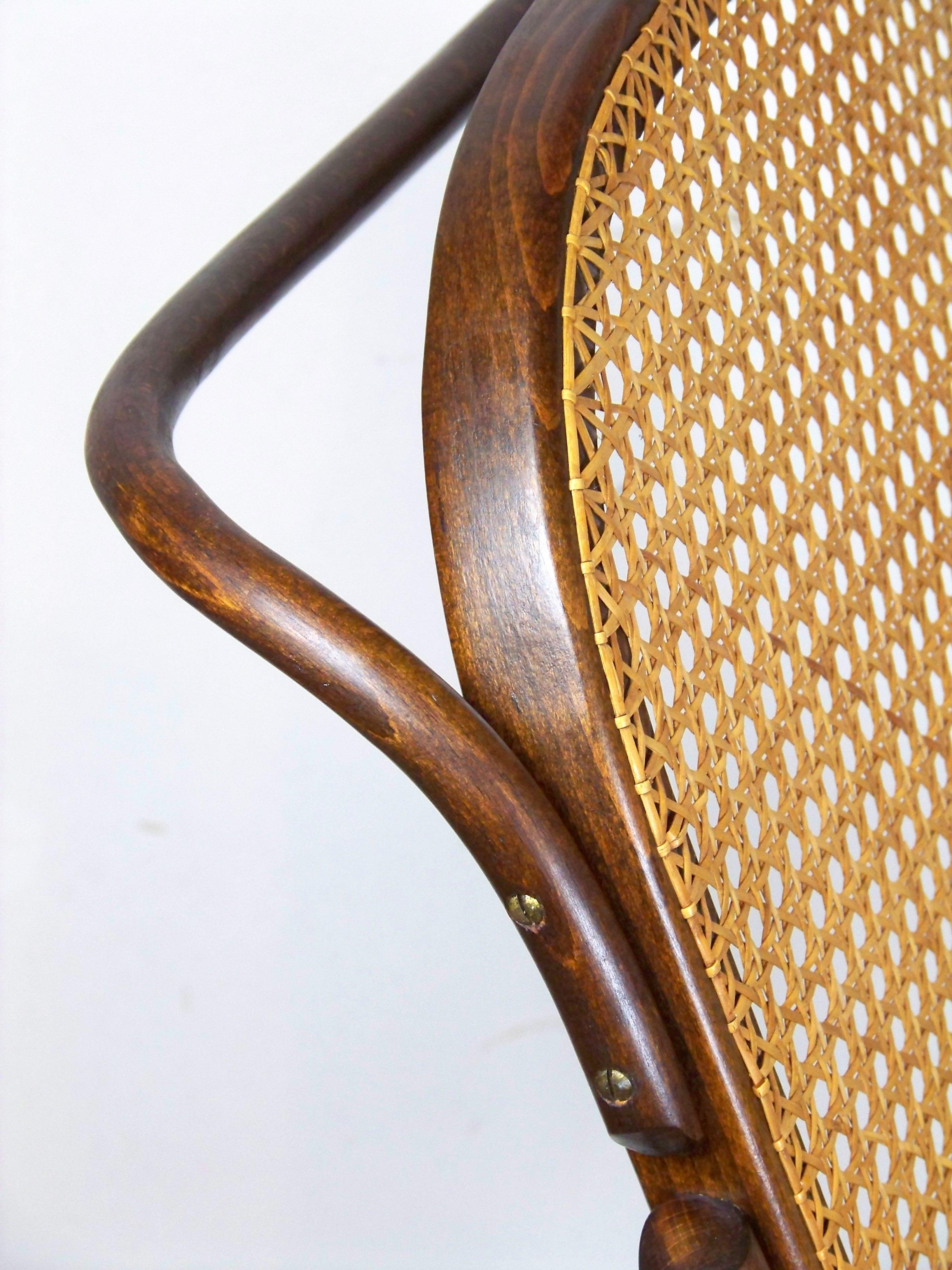 Midcentury Bentwood Rocking Chair from TON, 1960s 1