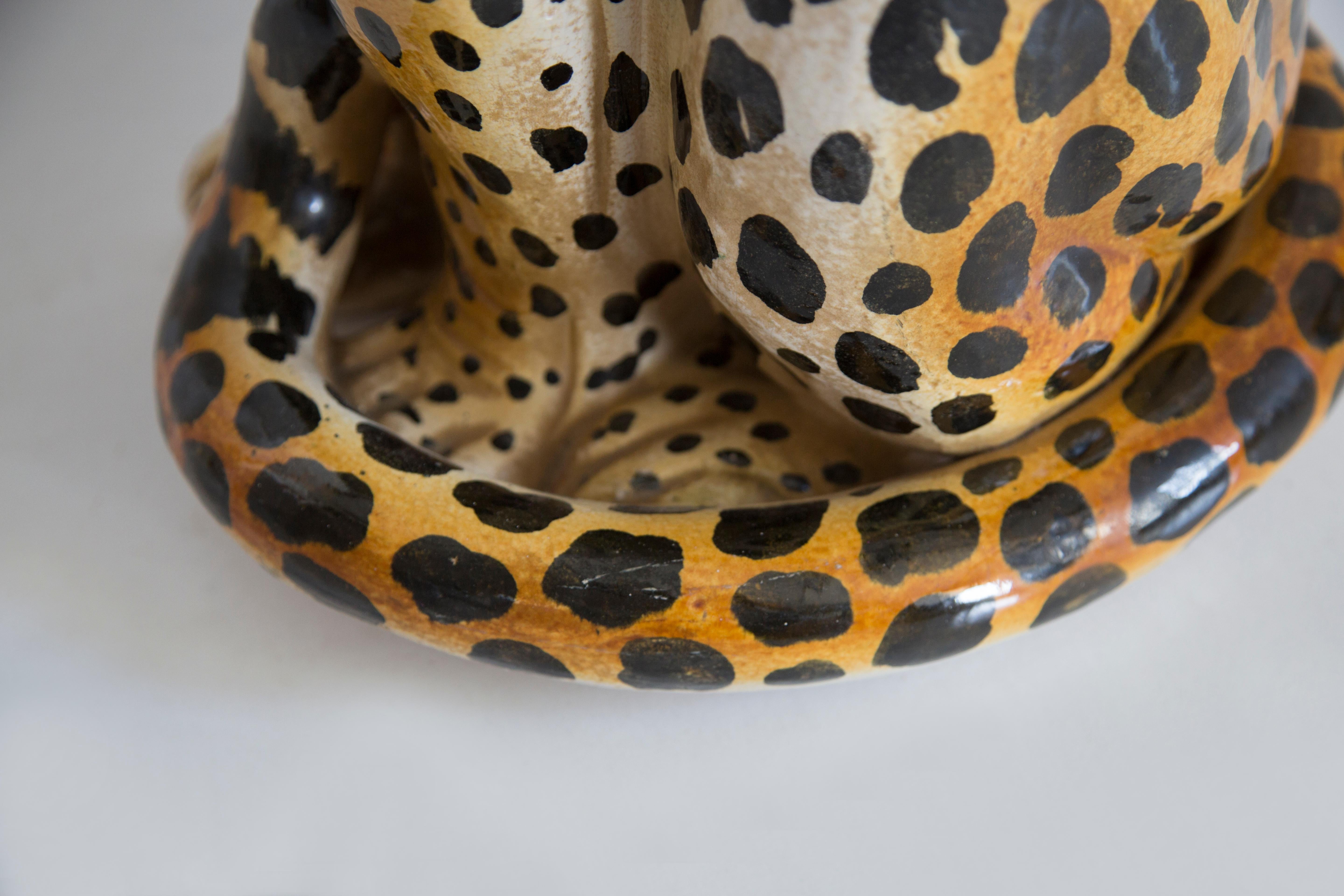 Scultura in ceramica dipinta a mano in terracotta Big Cheetah, Italia, 1960 In condizioni buone in vendita a 05-080 Hornowek, PL