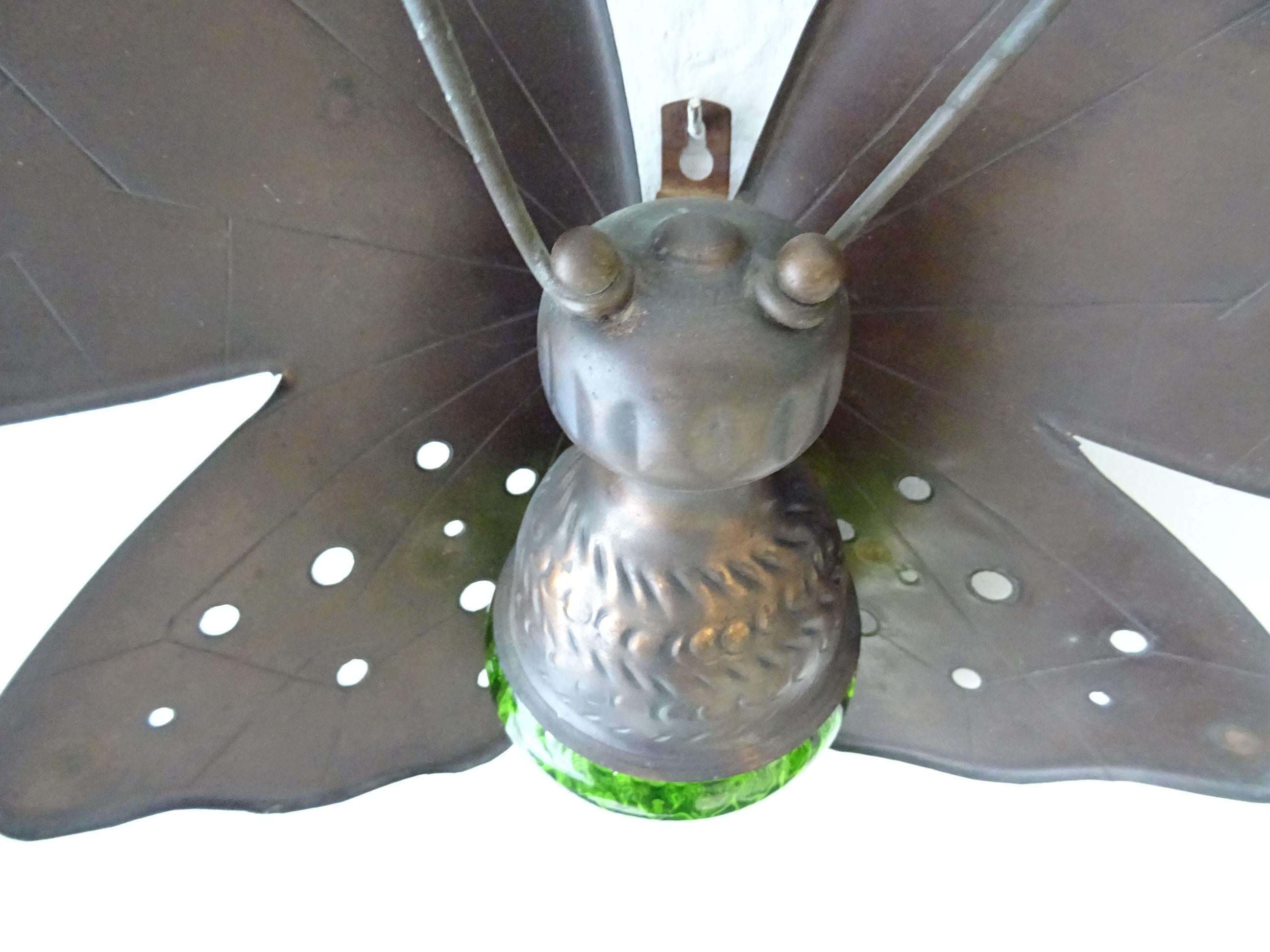Mid-Century Big Italian Rare Butterfly Detailed Green Murano Glass Body Sconce im Angebot 3