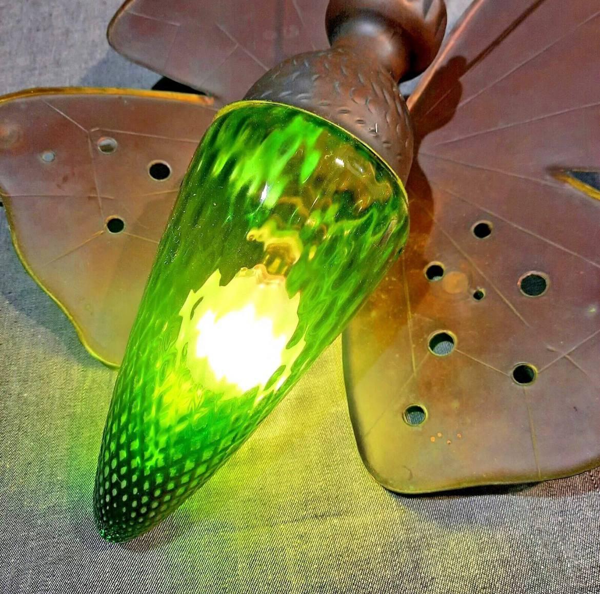 Mid-Century Big Italian Rare Butterfly Detailed Green Glass Body Sconce For Sale 7