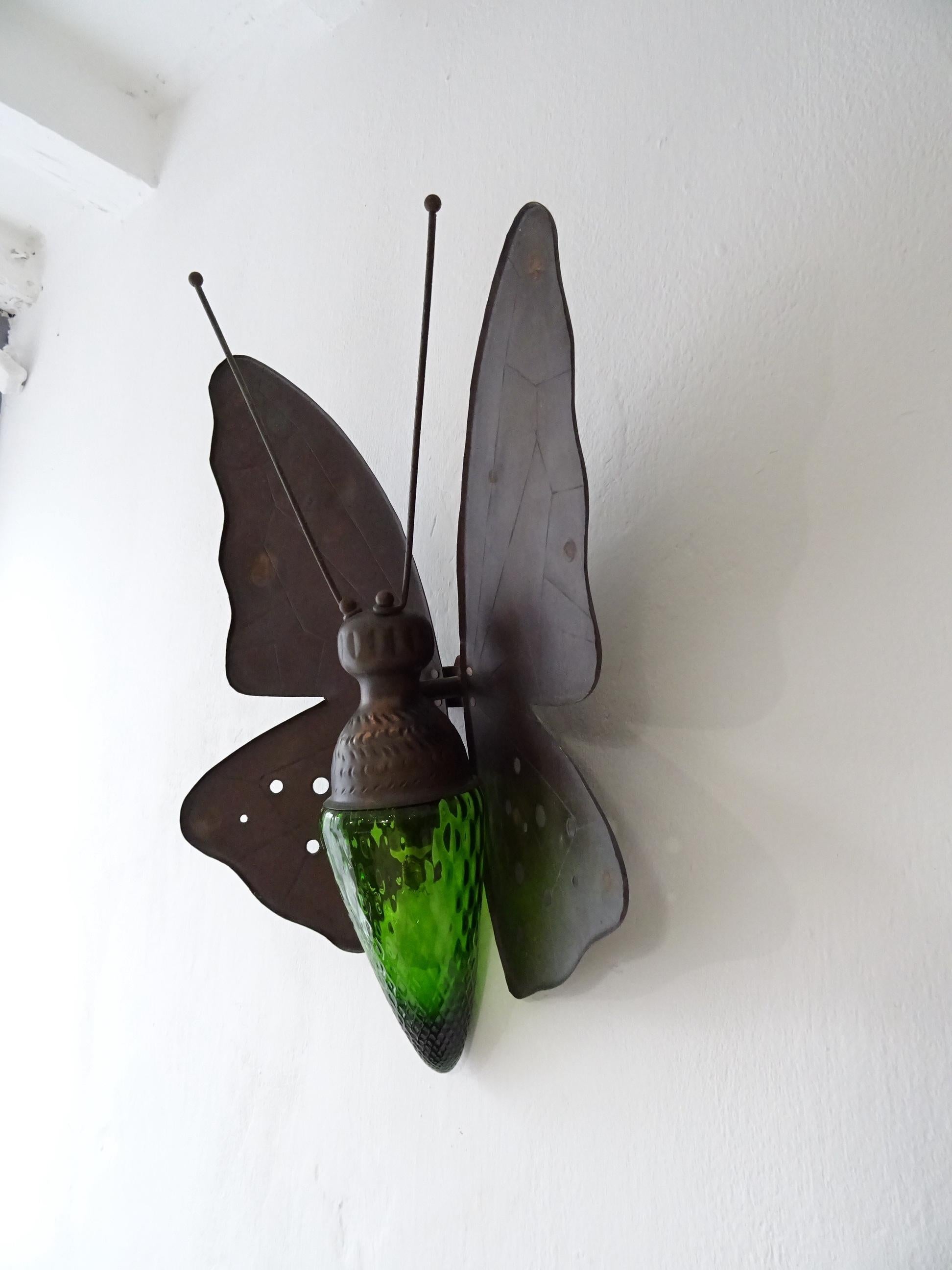 Mid-Century Modern Mid-Century Big Italian Rare Butterfly Detailed Green Glass Body Sconce For Sale