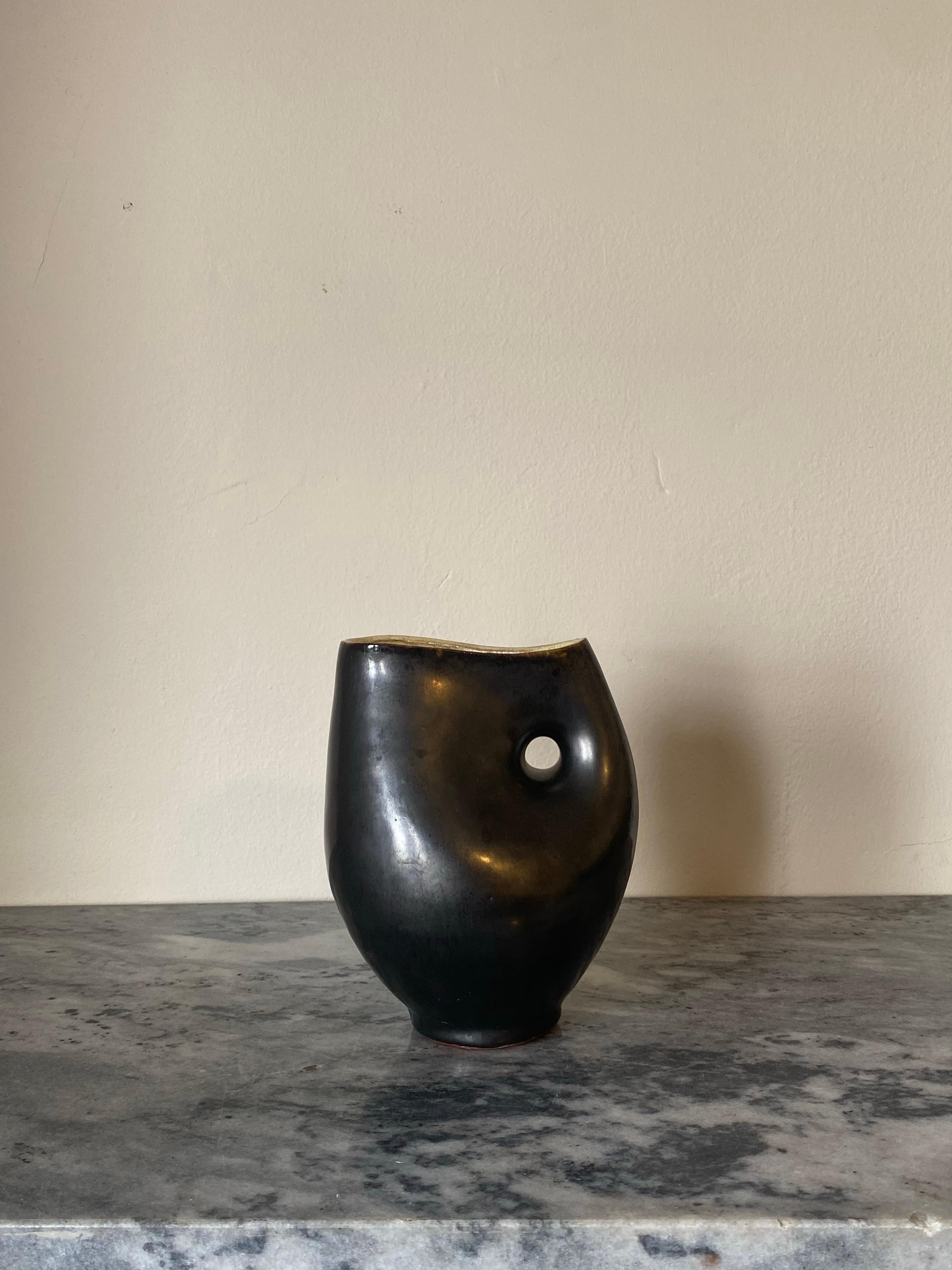 Jarrón de cerámica biomorfa de mediados de siglo, de Gerd von Stokar para Schwäbischen Majolika en venta 3